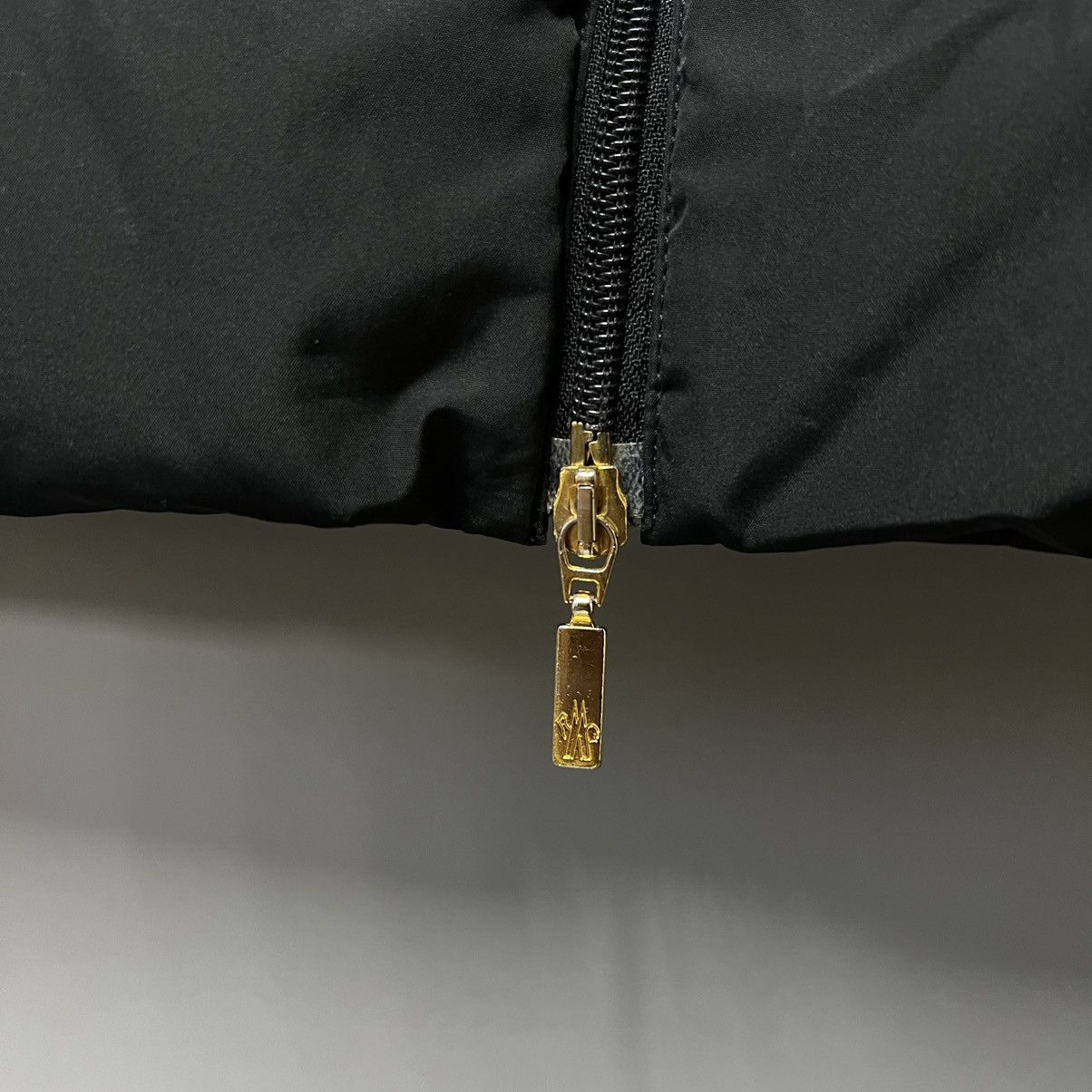 Moncler × Vintage Vintage Moncler Puffer Down Jacket Size M / US 6-8 / IT 42-44 - 5 Thumbnail
