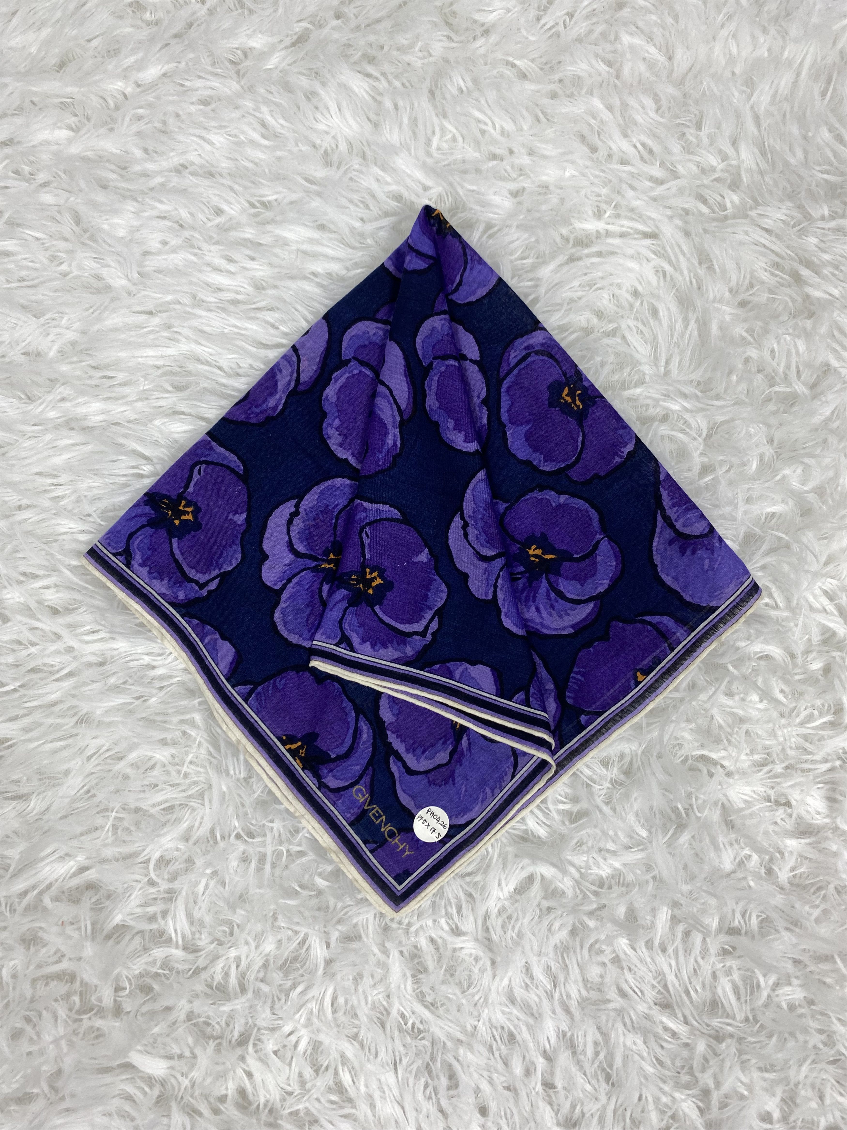 Vintage Vintage Givenchy Handkerchief Neckerchief PH0426 Size ONE SIZE - 1 Thumbnail