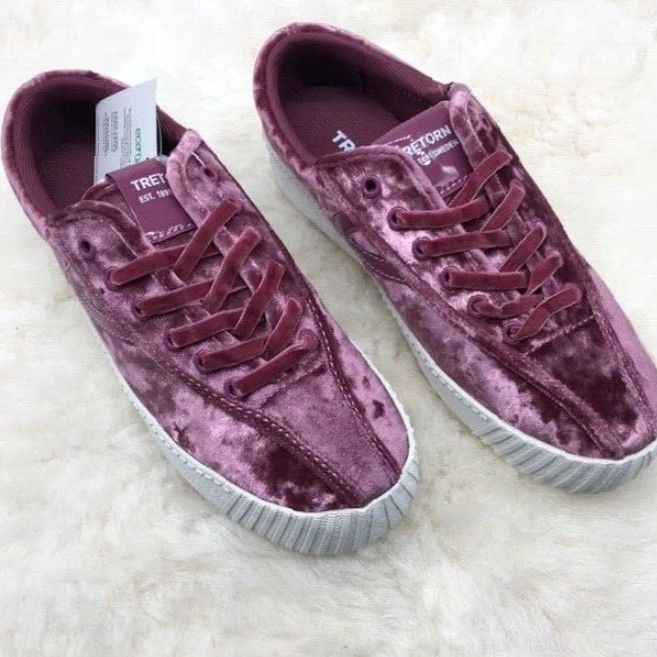 Vintage Tretorn Sneaker Womens SZ 5.5 M BLUSH Crushed Velvet Fashion NYLITE 4 BOLD 5 Size US 6 / IT 36 - 2 Thumbnail