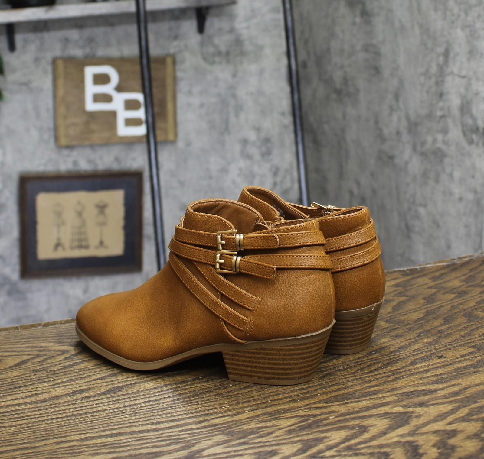 Style & Co Style & Co. Womens Strappy Buckle Boots Tan Brown 6.5m Size US 6.5 / IT 36.5 - 2 Thumbnail