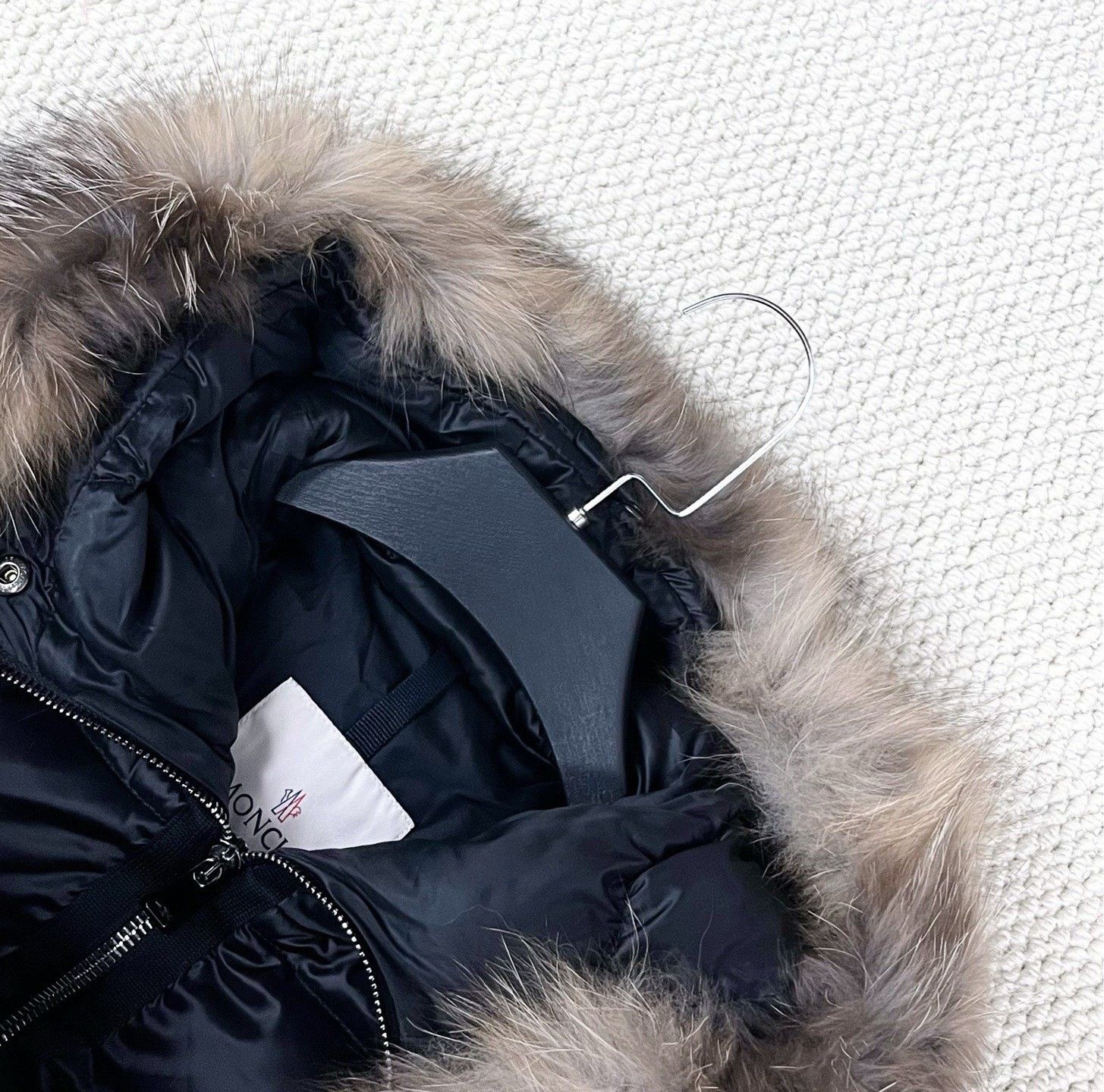 Moncler Moncler Tinuviel Long Fur Collar Down Jacket Size US M / EU 48-50 / 2 - 3 Thumbnail