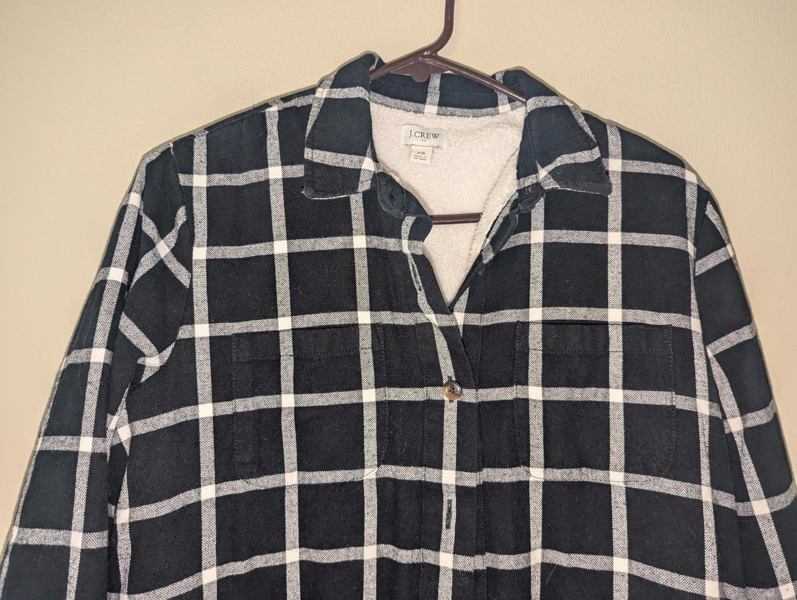 J.Crew Vintage J.Crew Sherpa Lined Black and White Plaid Flannel XS Size XS / US 0-2 / IT 36-38 - 2 Thumbnail