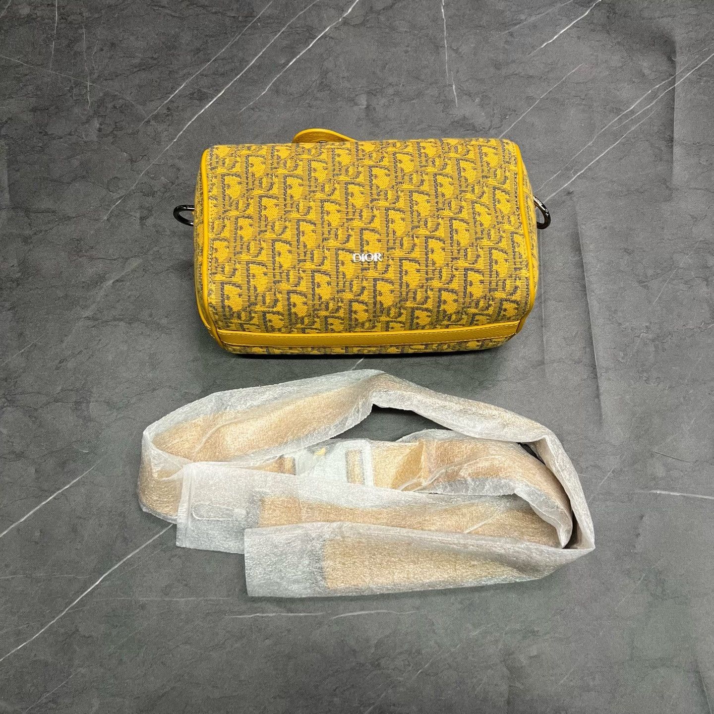 Dior Dior Retro Shoulder Bag 38 Women Size ONE SIZE - 1 Thumbnail