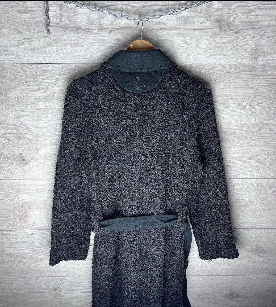 Fendi Vintage women’s coat Fendi size 44 wool 100% Italy Size L / US 10 / IT 46 - 4 Thumbnail