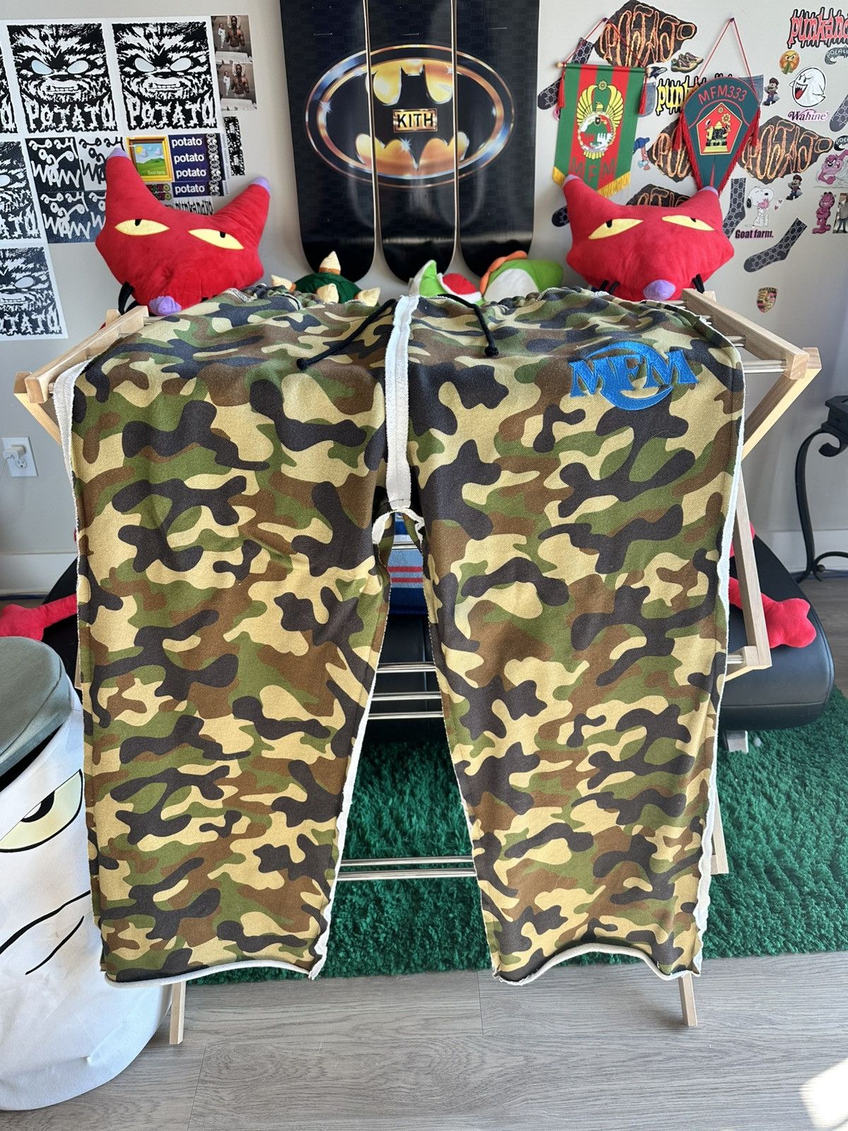 Greedy Unit × murd333r.fm GREEN CAMO SHORTS SWEATS Size US 32 / EU 48 - 1 Thumbnail
