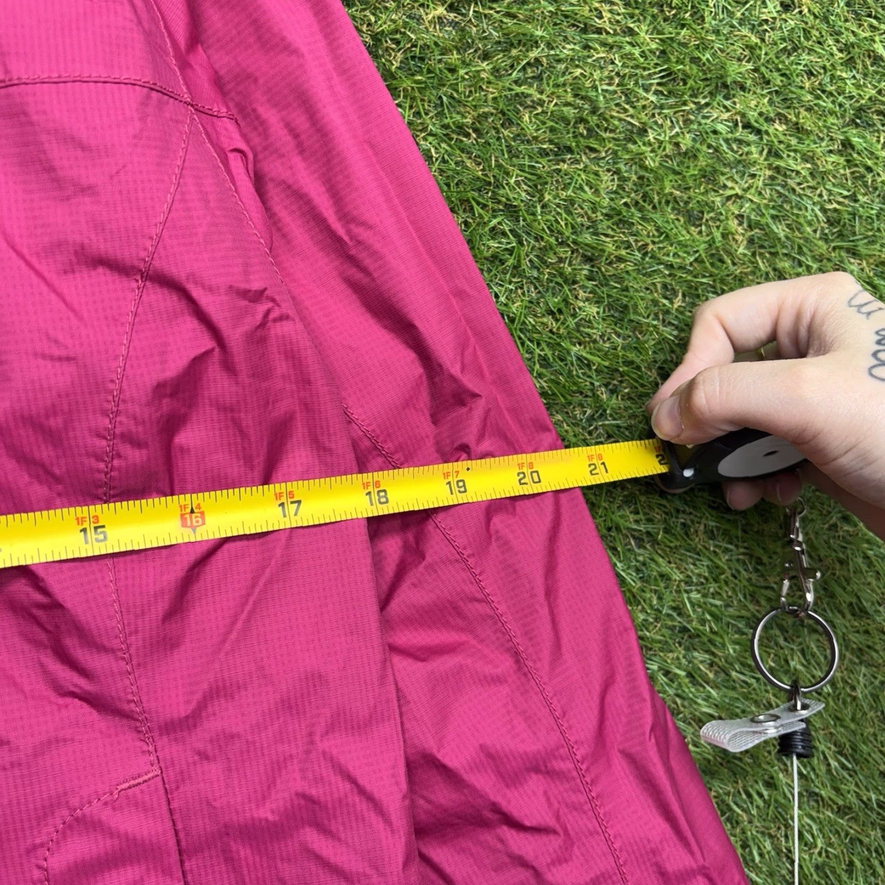 Marmot Marmot Jacket Womens Medium Pink Hooded Puffer Coat Outdoors Shell Rain Hiking Size M / US 6-8 / IT 42-44 - 7 Thumbnail