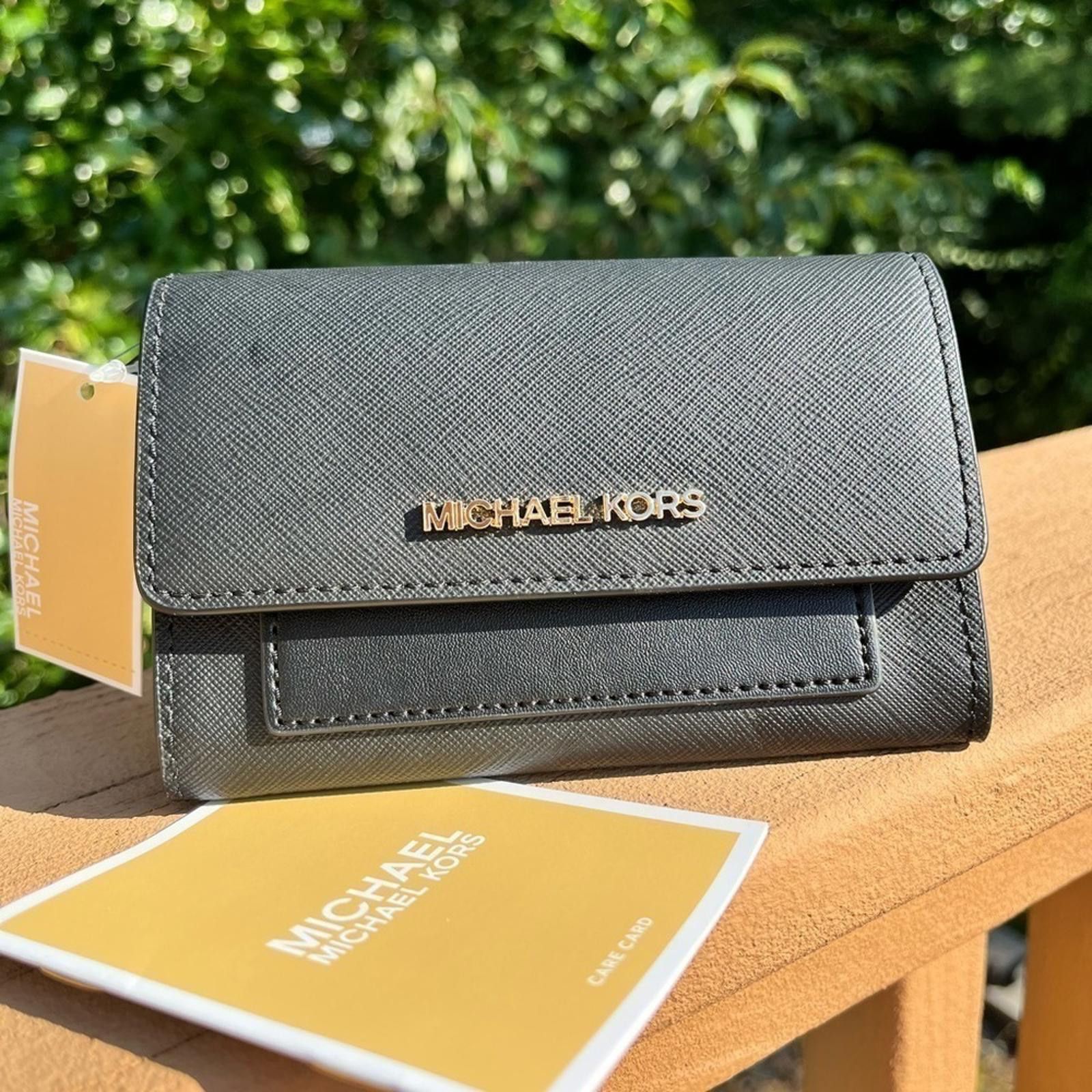 Michael Kors Michael Kors Wallet And Card Holder Set NWT Size ONE SIZE - 7 Thumbnail