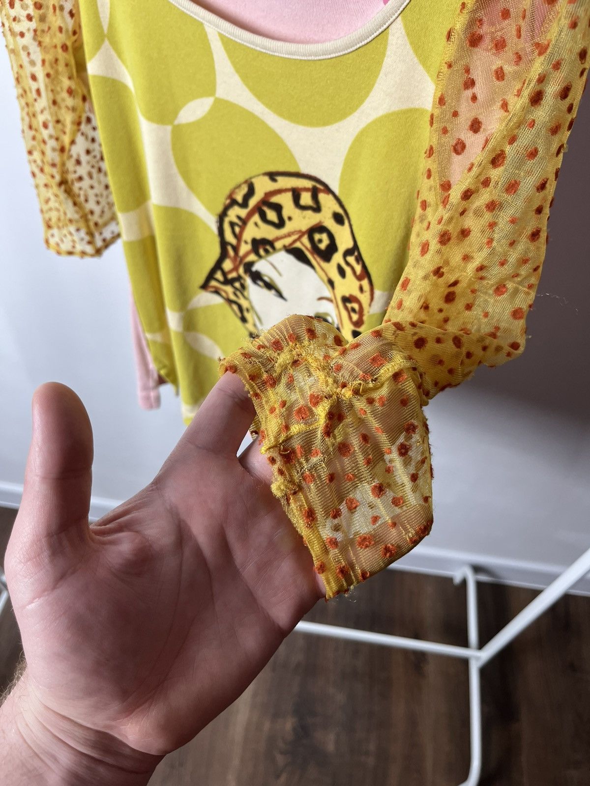Custo Barcelona × Japanese Brand Vintage Custo Barcelona Graphic Mesh Sleeve Y2K Top Size M / US 6-8 / IT 42-44 - 6 Thumbnail