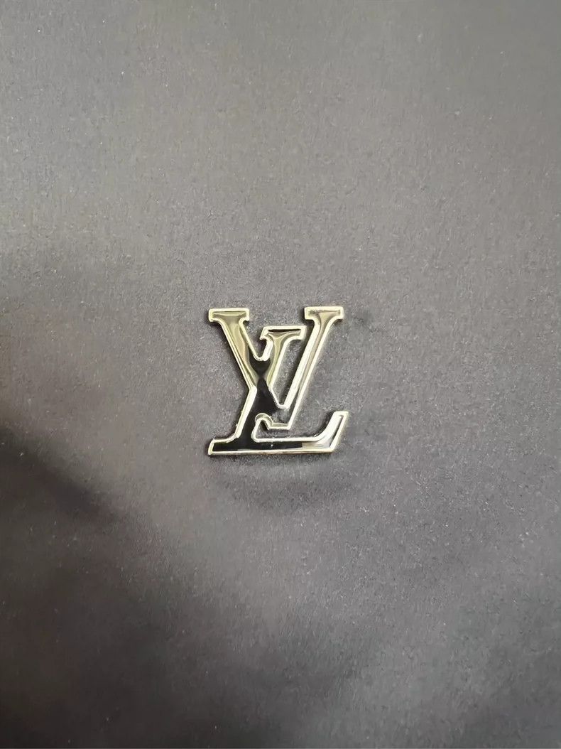 Louis Vuitton Louis Vuitton 25 FW new cowhide collar reversible print da Size US M / EU 48-50 / 2 - 8 Thumbnail