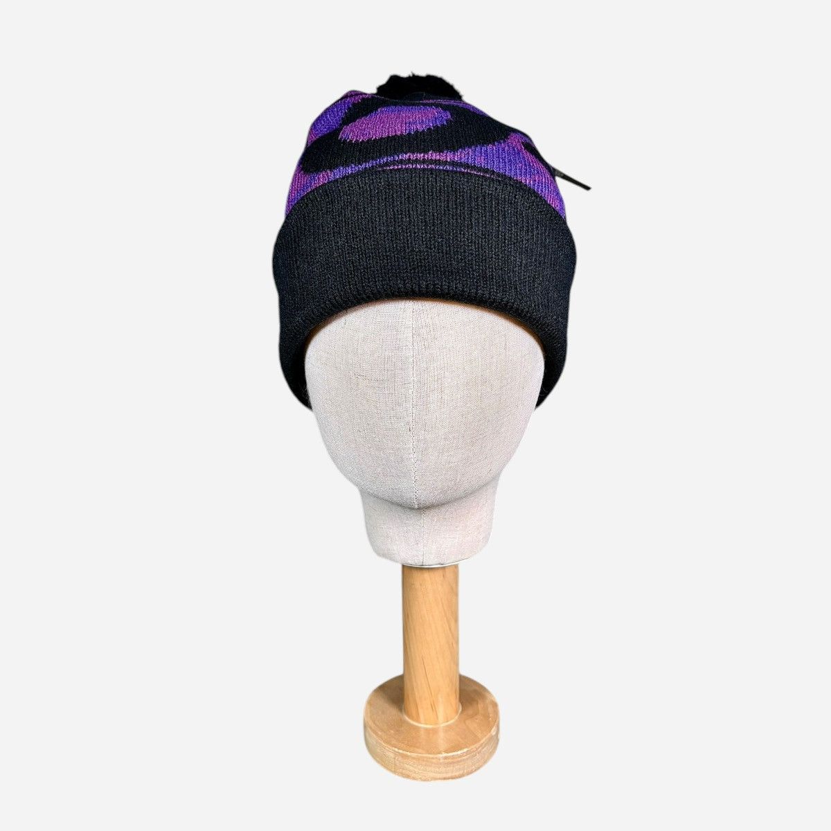Oakley Oakley Wanderlust Pom Unisex Beanie Purple Black OSZ Size ONE SIZE - 3 Thumbnail