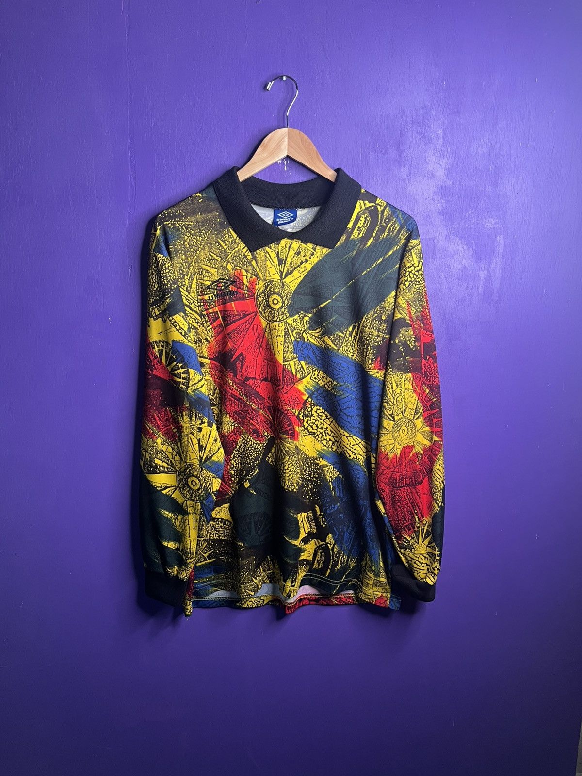 Vintage 90s Umbro colorful AOP goalie jersey