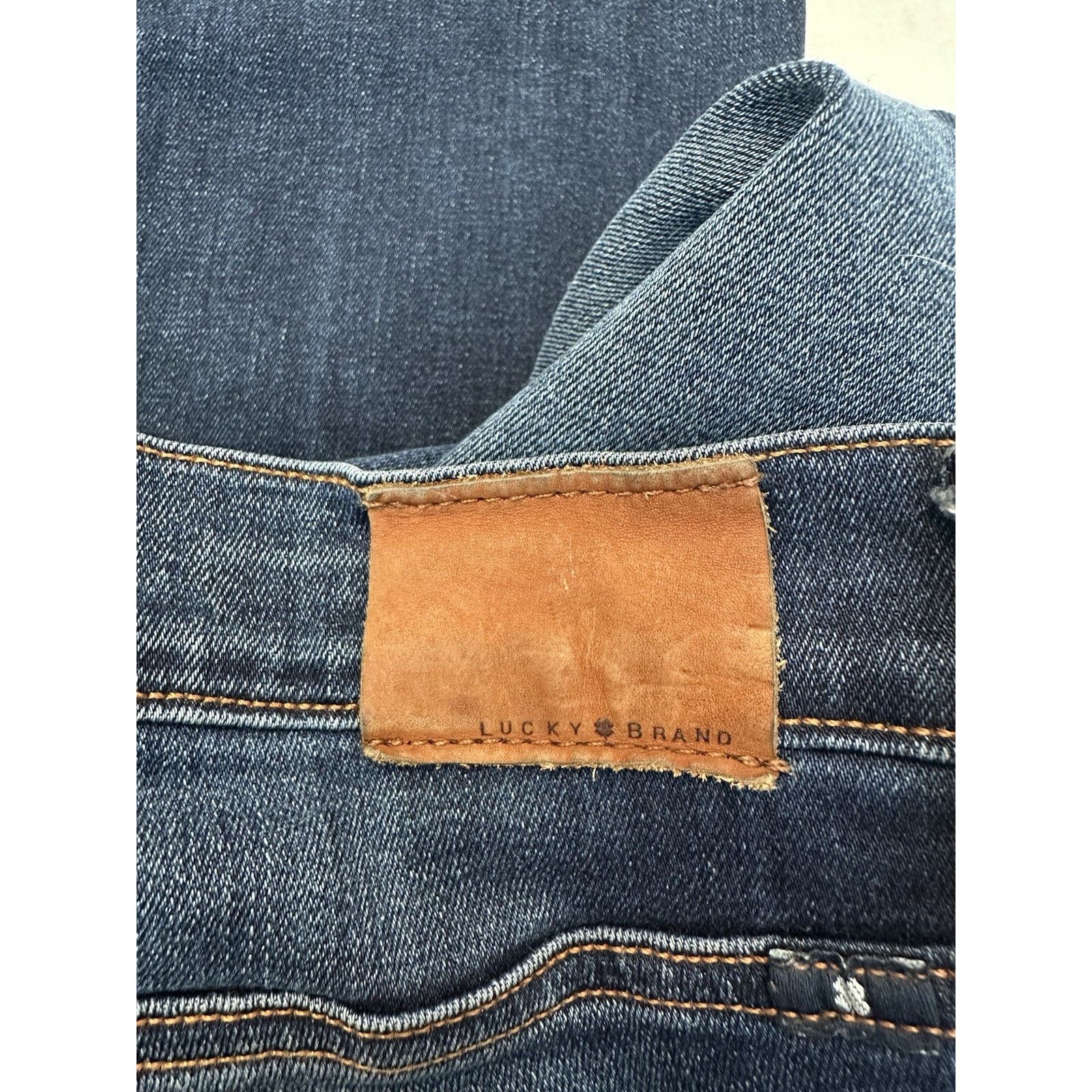 Lucky Brand Lucky Brand Jeans Premium Italian Stretch Bootcut 6/28A Blue Size 30" / US 8 / IT 44 - 4 Thumbnail