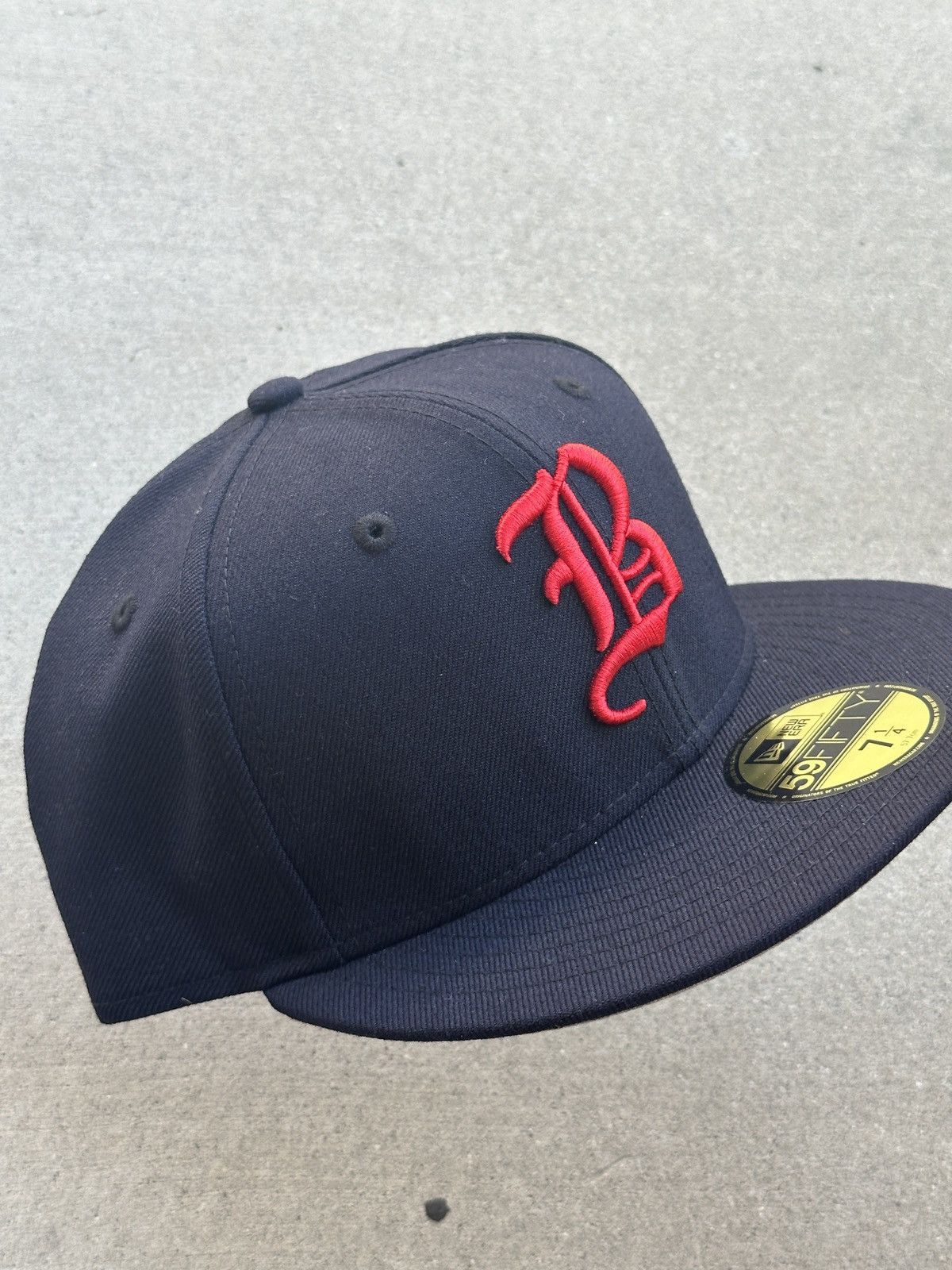 MLB × New Era Boston Braves Plain Jane Fitted Hat 7 1/4 Size ONE SIZE - 1 Thumbnail