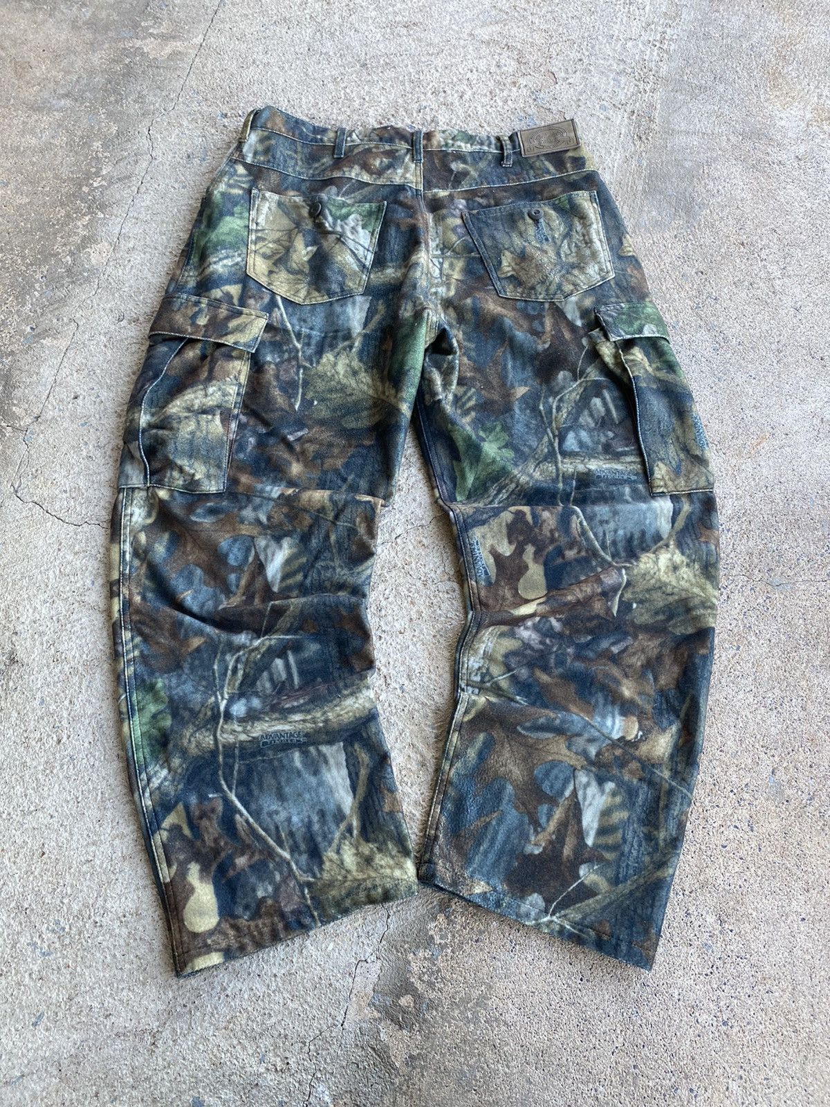 Vintage Y2K Cabelas Realtree Style Camo Cargo Soft Pants