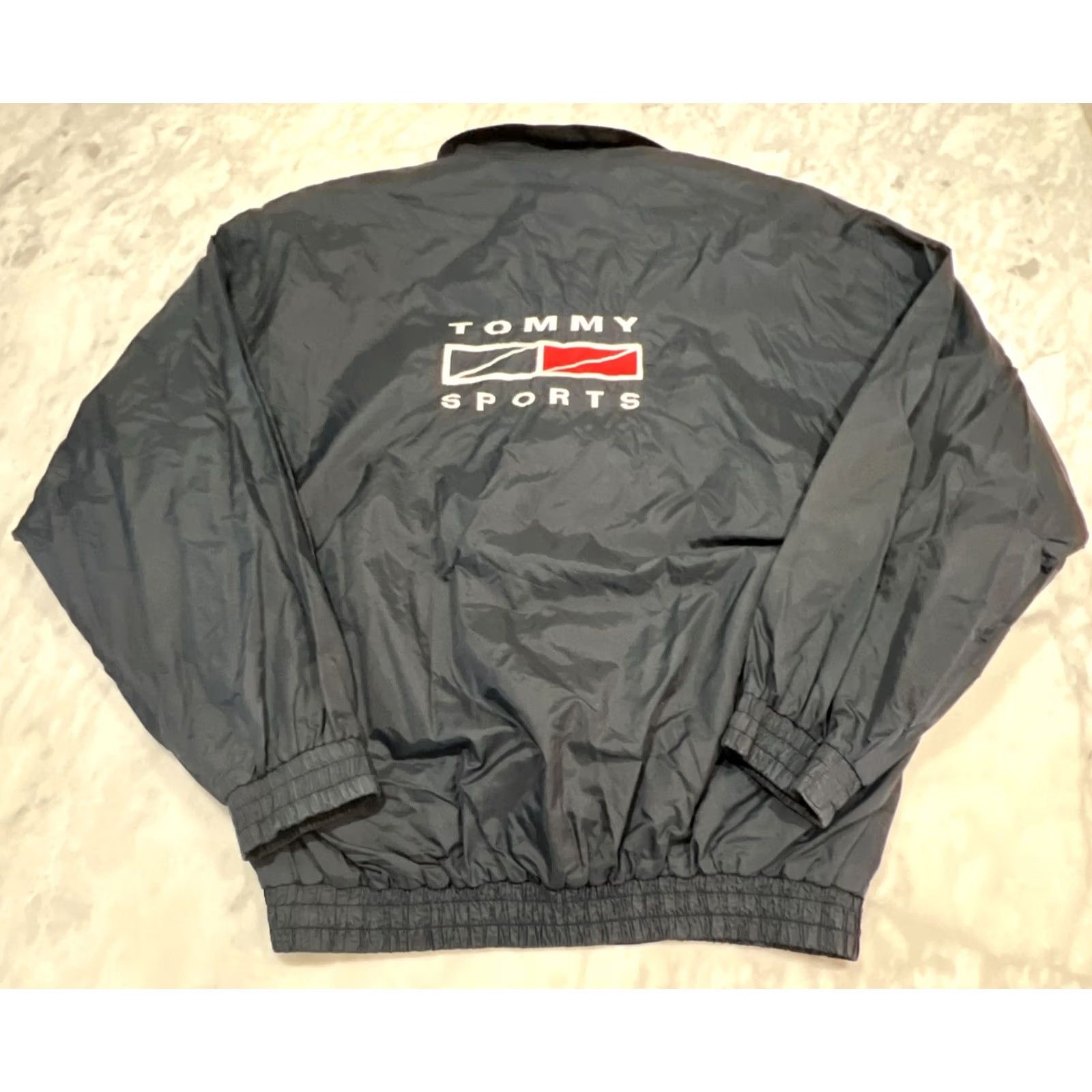 Tommy Hilfiger VINTAGE Tommy Hilfiger Sports Windbreaker Men’s XL Navy Lightweight Front Back Logos Jacket Size US XL / EU 56 / 4 - 5 Thumbnail
