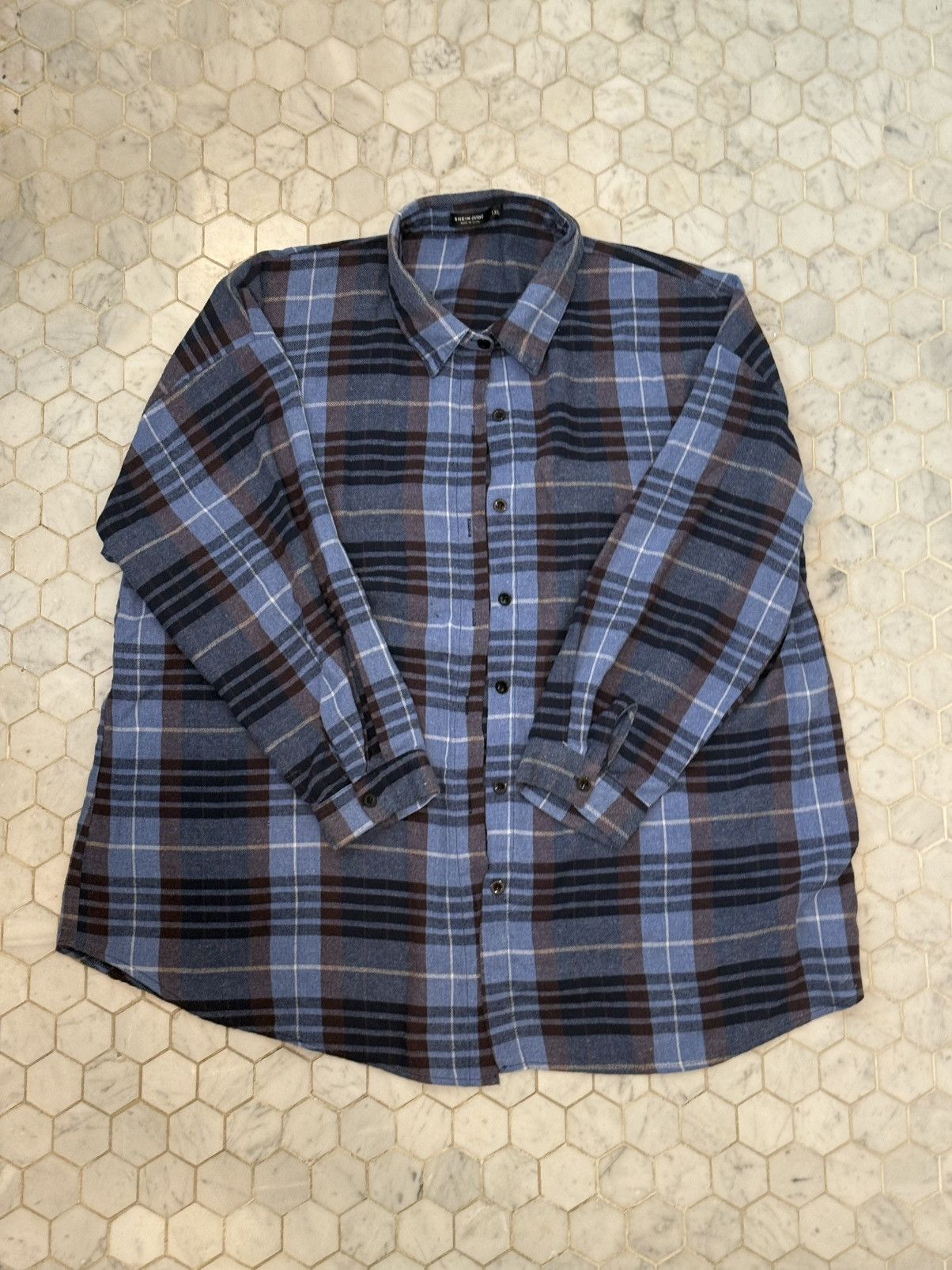 Shein ‘SHEIN CURVE’ LOOSE FITTING FLANNEL Size XL / US 12-14 / IT 48-50 - 1 Thumbnail