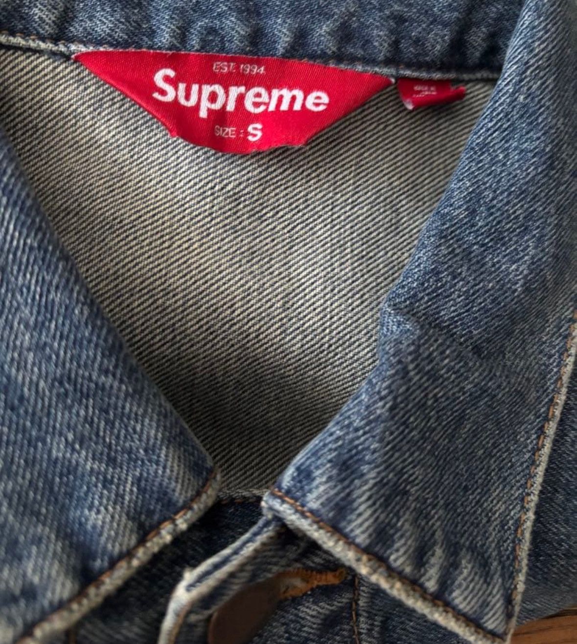 Supreme supreme distressed selvedge trucker jacket Size US S / EU 44-46 / 1 - 3 Thumbnail