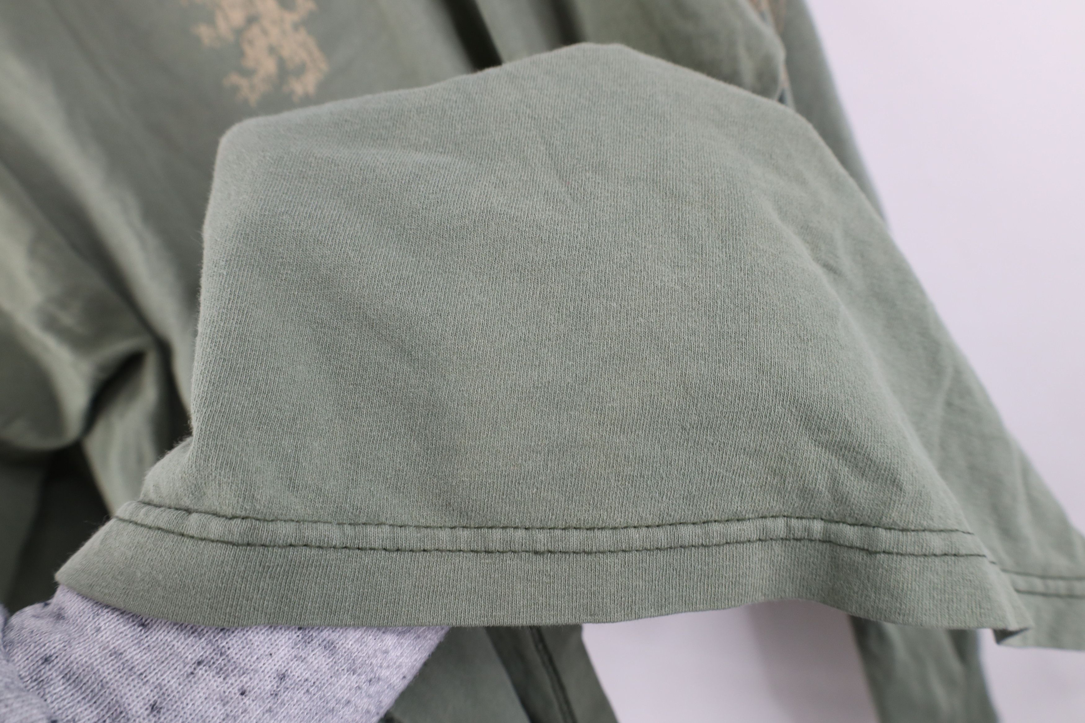 Vintage Vintage 90s Lion EE Long Sleeve T-Shirt Green Cotton Size US XL / EU 56 / 4 - 10 Thumbnail