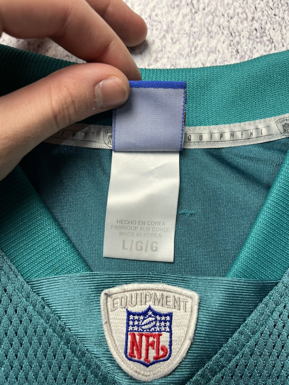 NFL Vintage REEBOK Miami Dolphins Thomas #54 Teal NFL Jersey Size US L / EU 52-54 / 3 - 9 Thumbnail