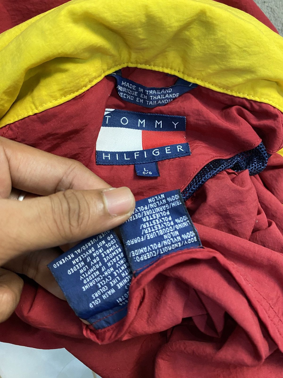 Tommy Hilfiger Vintage 90’s Tommy Hilfiger Full Zip Light Jacket block Size US L / EU 52-54 / 3 - 25 Thumbnail