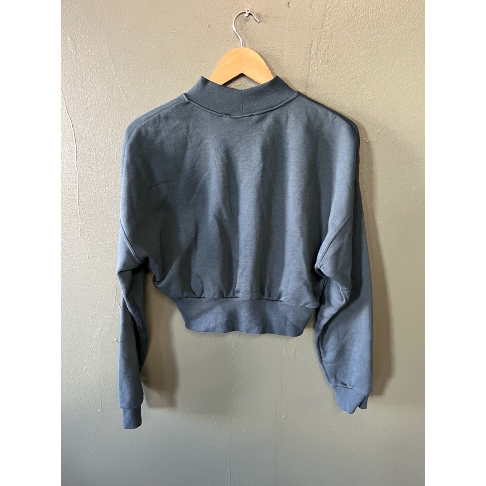 Nike Nike Sweatshirt Womens Long Sleeve Pullover Green XS Size Sweatshirt (Activewear) Womens Nike Size XS / US 0-2 / IT 36-38 - 2 Thumbnail