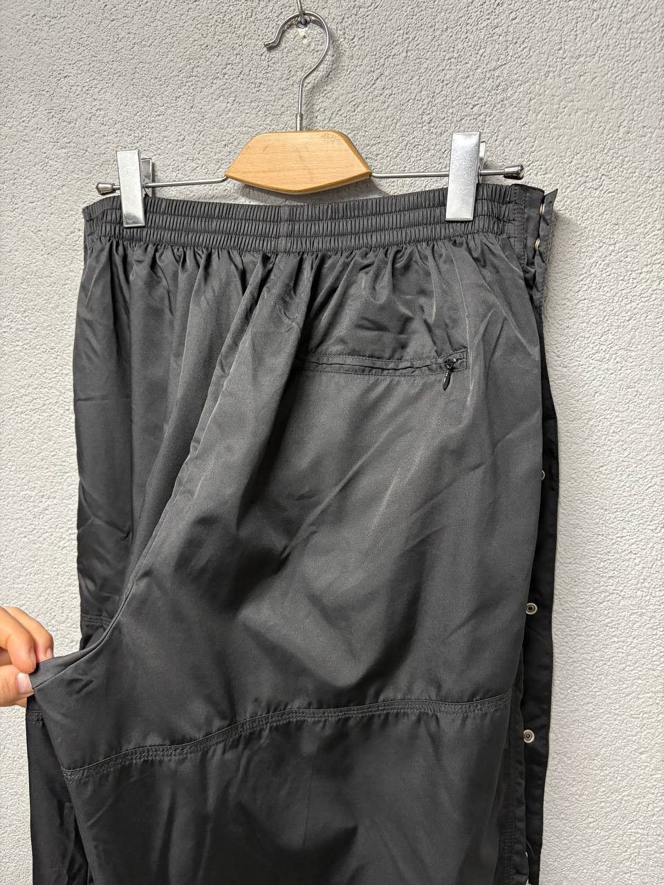 Nike Nike vintage mens track pants XL Size US 36 / EU 52 - 9 Thumbnail