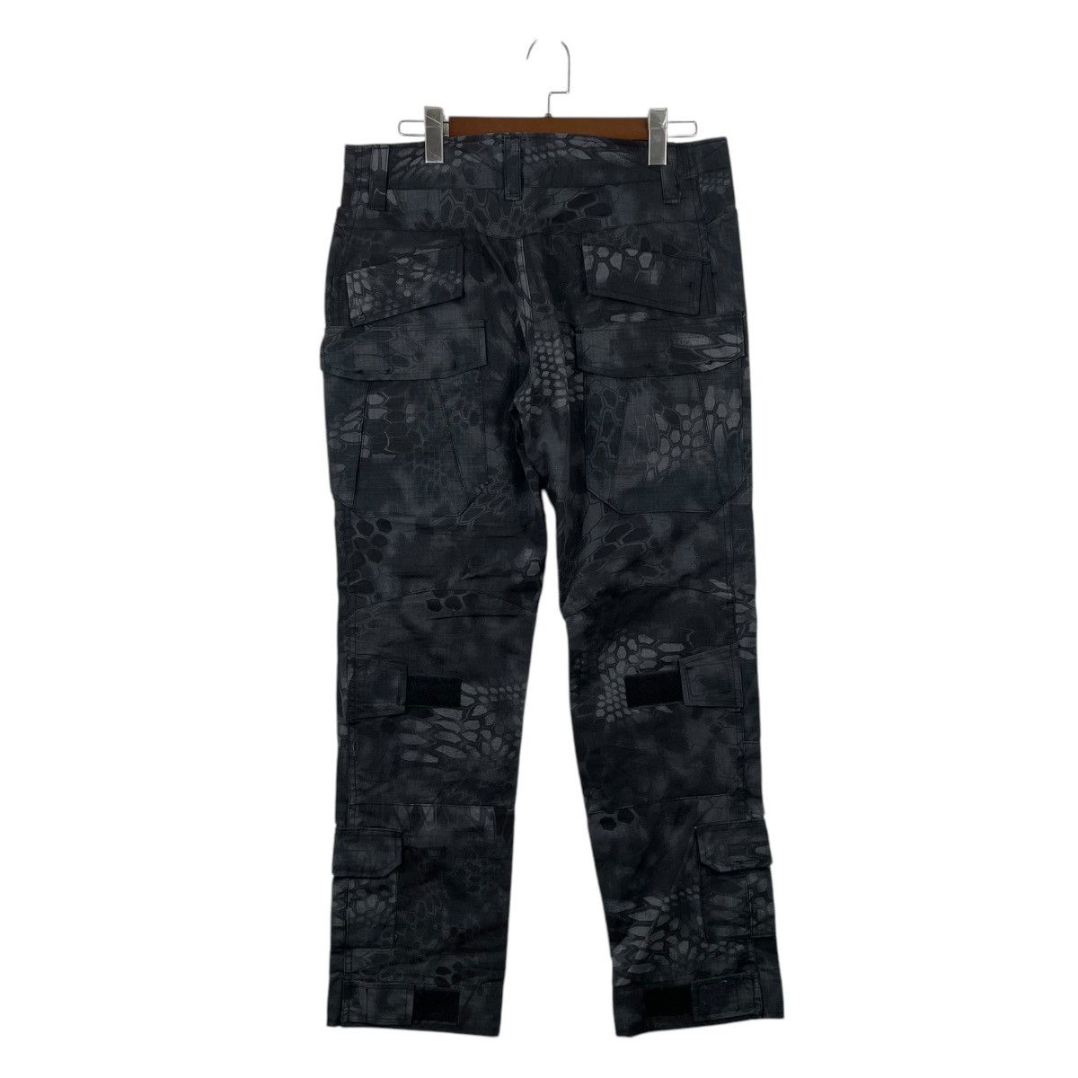 Japanese Brand Vintage Snake Patterned Camouflage Trousers Ski Pants Size US 35 - 6 Thumbnail