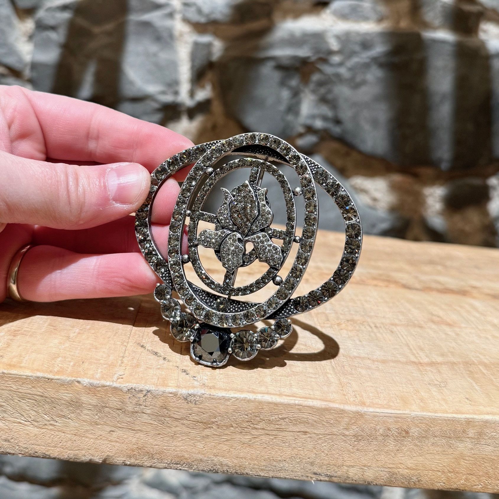 Lanvin Lanvin Crystal Embellished Floral Design Brooch Size ONE SIZE - 3 Thumbnail