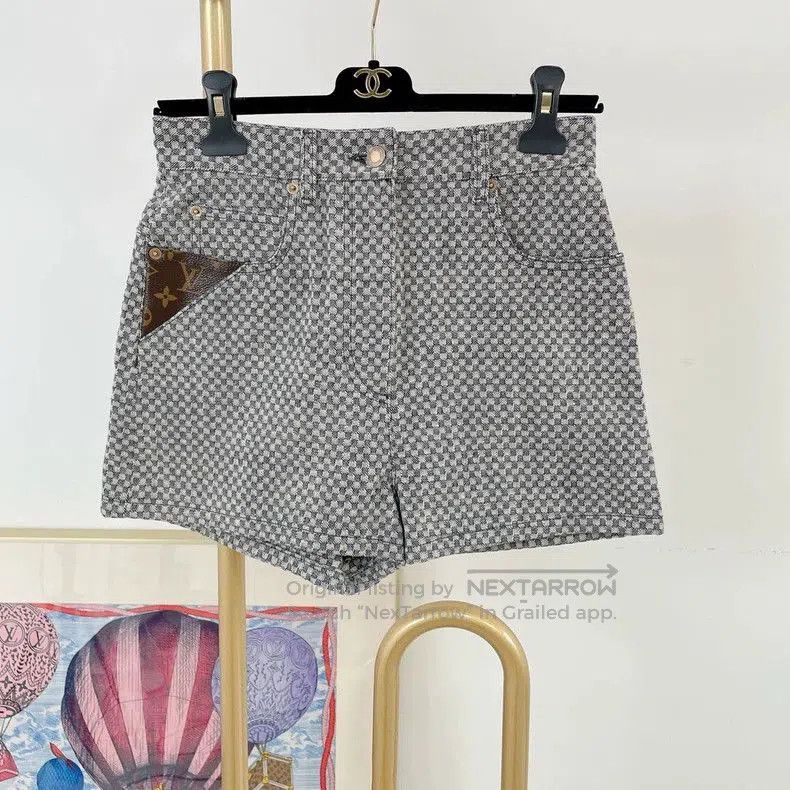Louis Vuitton Louis Vuitton Checkered Shorts 36. Size US 36 / EU 52 - 2 Thumbnail