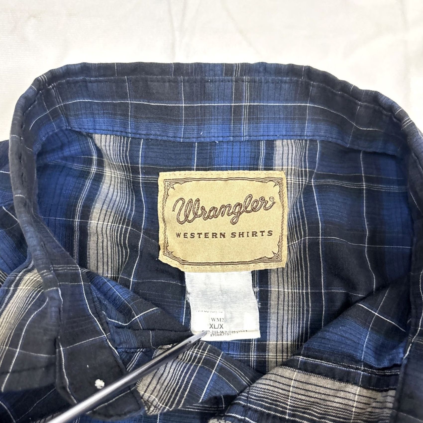Wrangler Wrangler Shirt Mens XL Blue Black Plaid Pearl Snap Western Long Sleeve Regular Fit Button-Up Shirt Size US XL / EU 56 / 4 - 4 Thumbnail