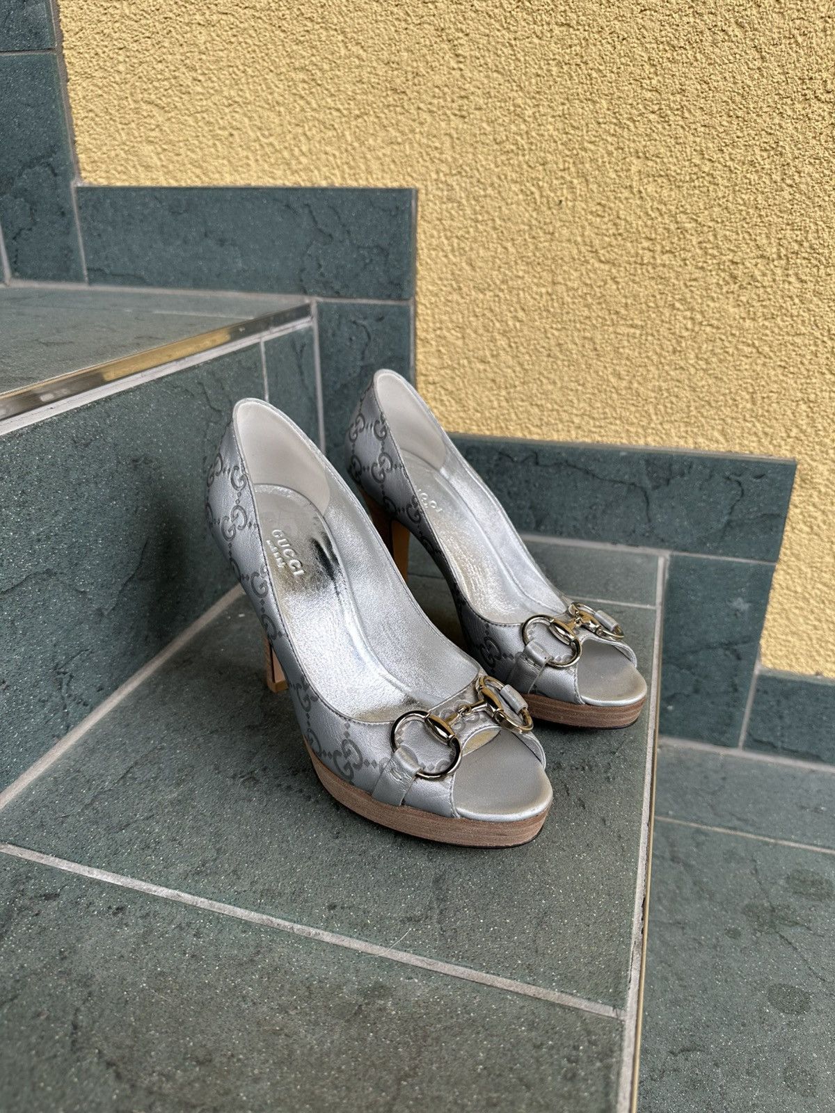 Gucci Gucci Monogram Heels Pumps Gray Luxury Shoes Made in Italy Size US 5.5 / IT 35.5 - 7 Thumbnail