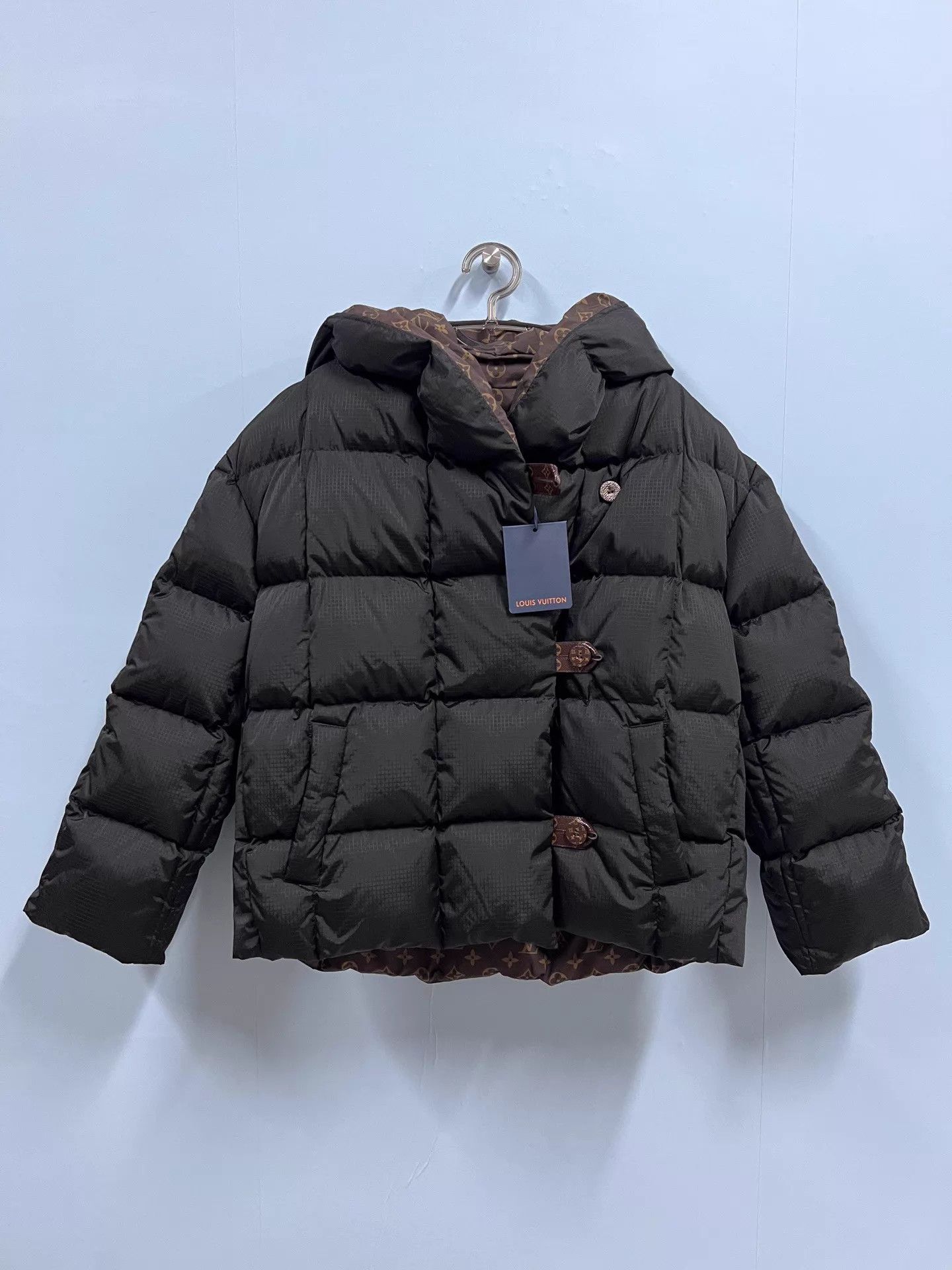 Louis Vuitton LV Monogram Capsule Down Jacket Size 36 NWT Size XS / US 0-2 / IT 36-38 - 1 Thumbnail