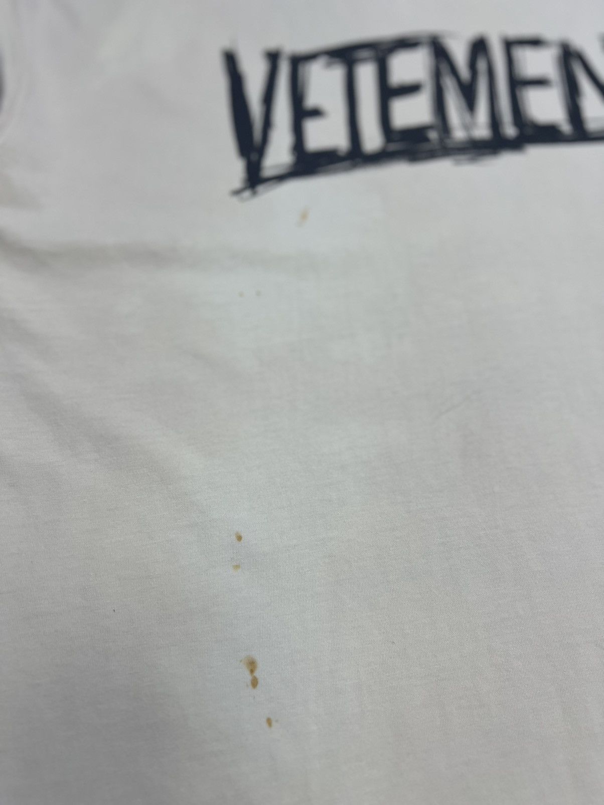 Vetements Vetements - World Tour Logo Oversized T-Shirt Size US XS / EU 42 / 0 - 9 Thumbnail