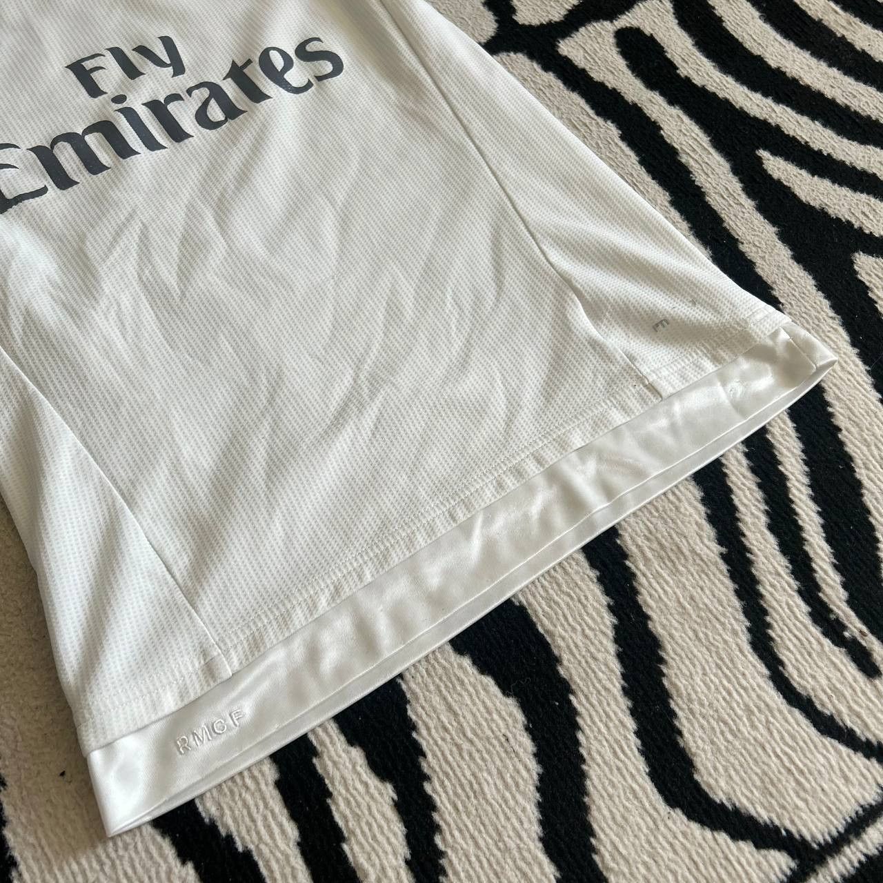 Adidas 👕 Real Madrid Home Jersey 2016/17 – Adidas x Fly Emirates Size US S / EU 44-46 / 1 - 4 Thumbnail