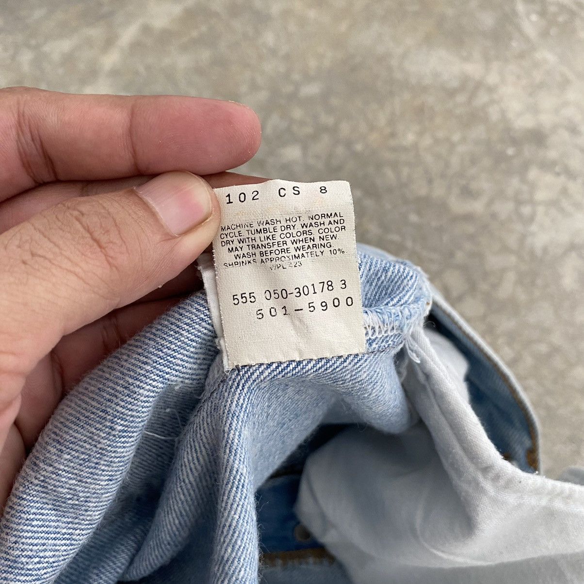 Levi's Size 27x29.5 Vintage 1990 Levis 501 Light Blue Denim Jeans Size US 27 - 25 Thumbnail