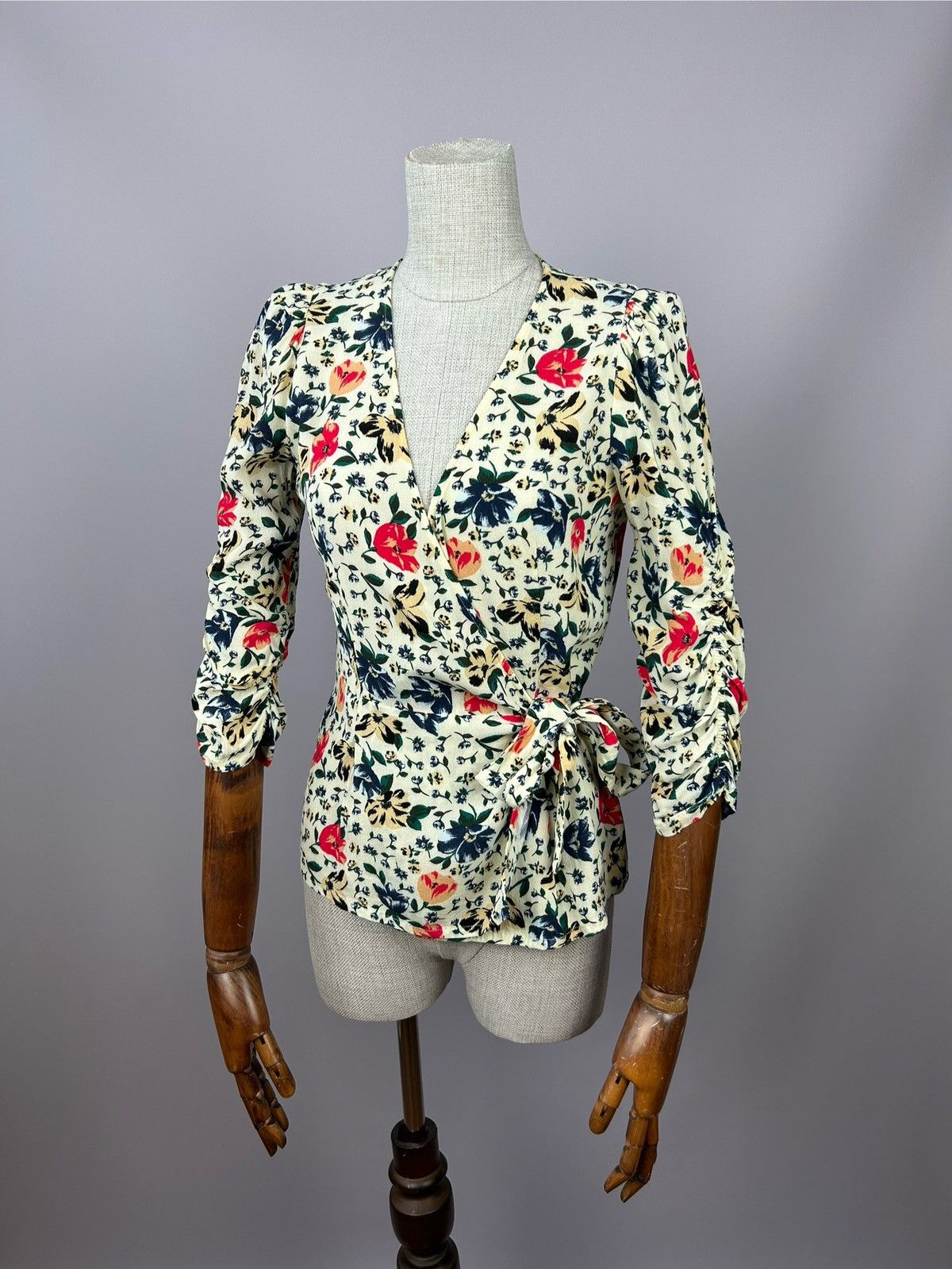 ba&sh Ba&Sh Paco Floral Wrap Top In Ecru 100% Viscose Size 0 XS Size XS / US 0-2 / IT 36-38 - 1 Thumbnail