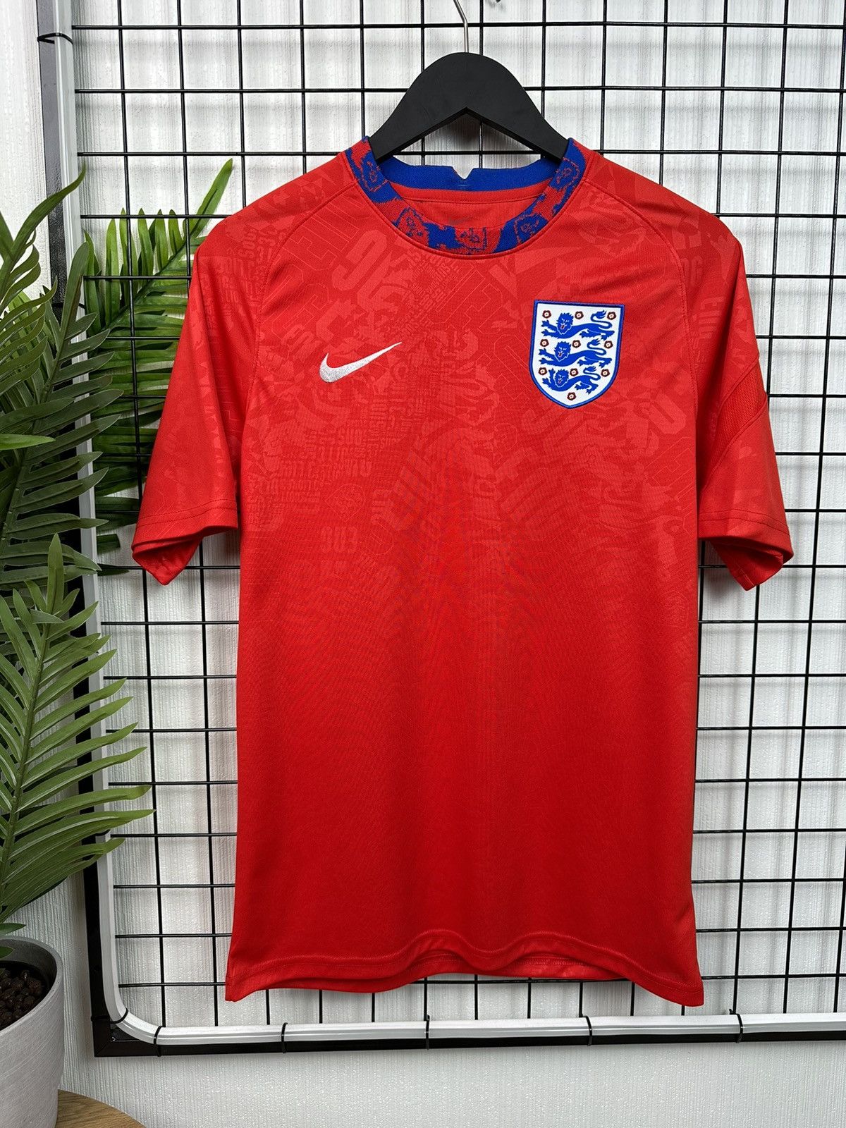Nike England jersey kit 2020 2021 Nike training National team Men Size US M / EU 48-50 / 2 - 1 Thumbnail