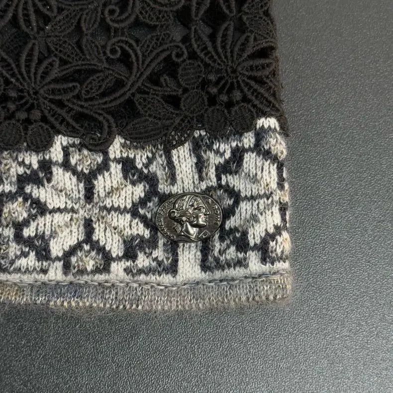 Chanel Chanel Black Gray Floral Knit Sweater. Size US S / EU 44-46 / 1 - 8 Thumbnail