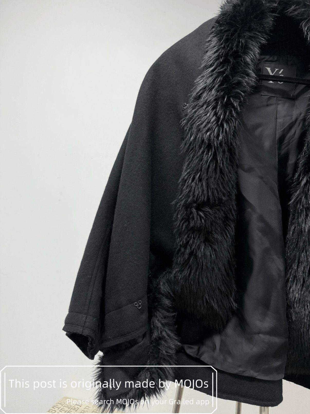 Yohji Yamamoto One Size Yohji Yamamoto Black Fur Cape Size US L / EU 52-54 / 3 - 3 Thumbnail