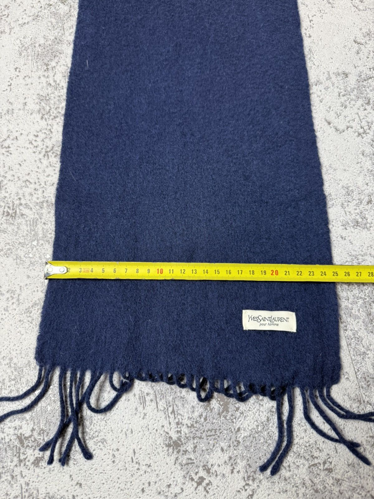 Yves Saint Laurent Yves Saint Laurent Scarf Vintage Wool Logo Made in Italy Size ONE SIZE - 16 Thumbnail