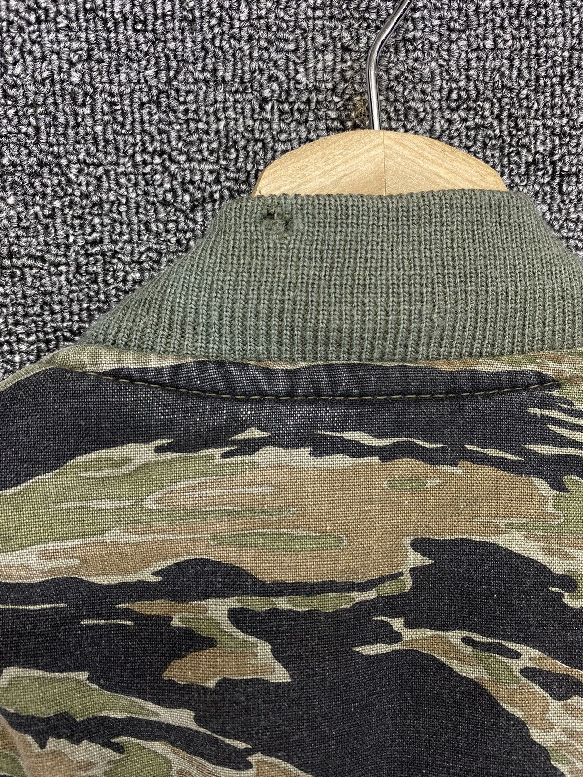 Vintage Vintage Made By Houston Jumper Field Camo Bomber Jacket Size US M / EU 48-50 / 2 - 16 Thumbnail