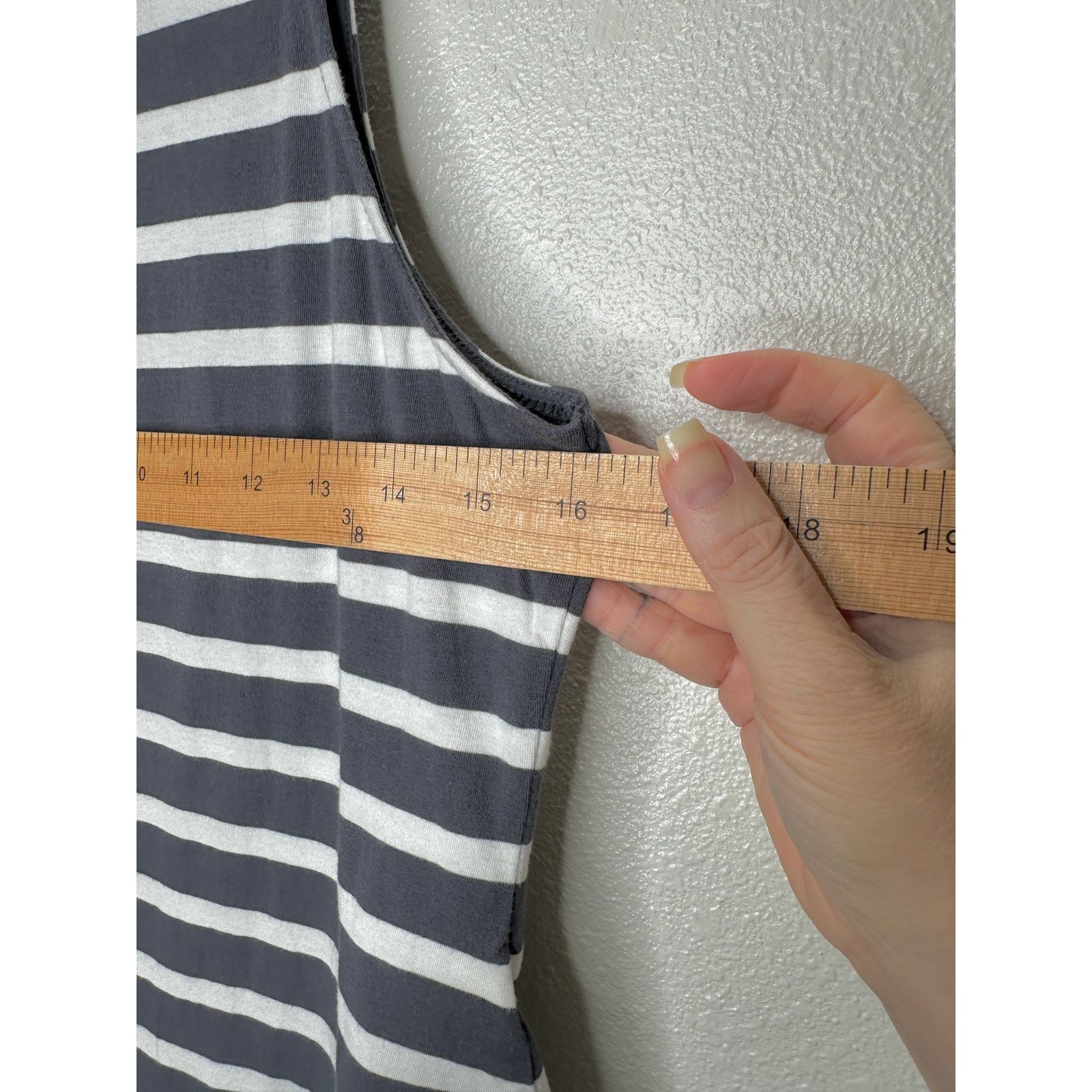 Other Abound Gray & White Stripe Sleeveless Mock Neck Bodysuit L Size L / US 10 / IT 46 - 13 Thumbnail