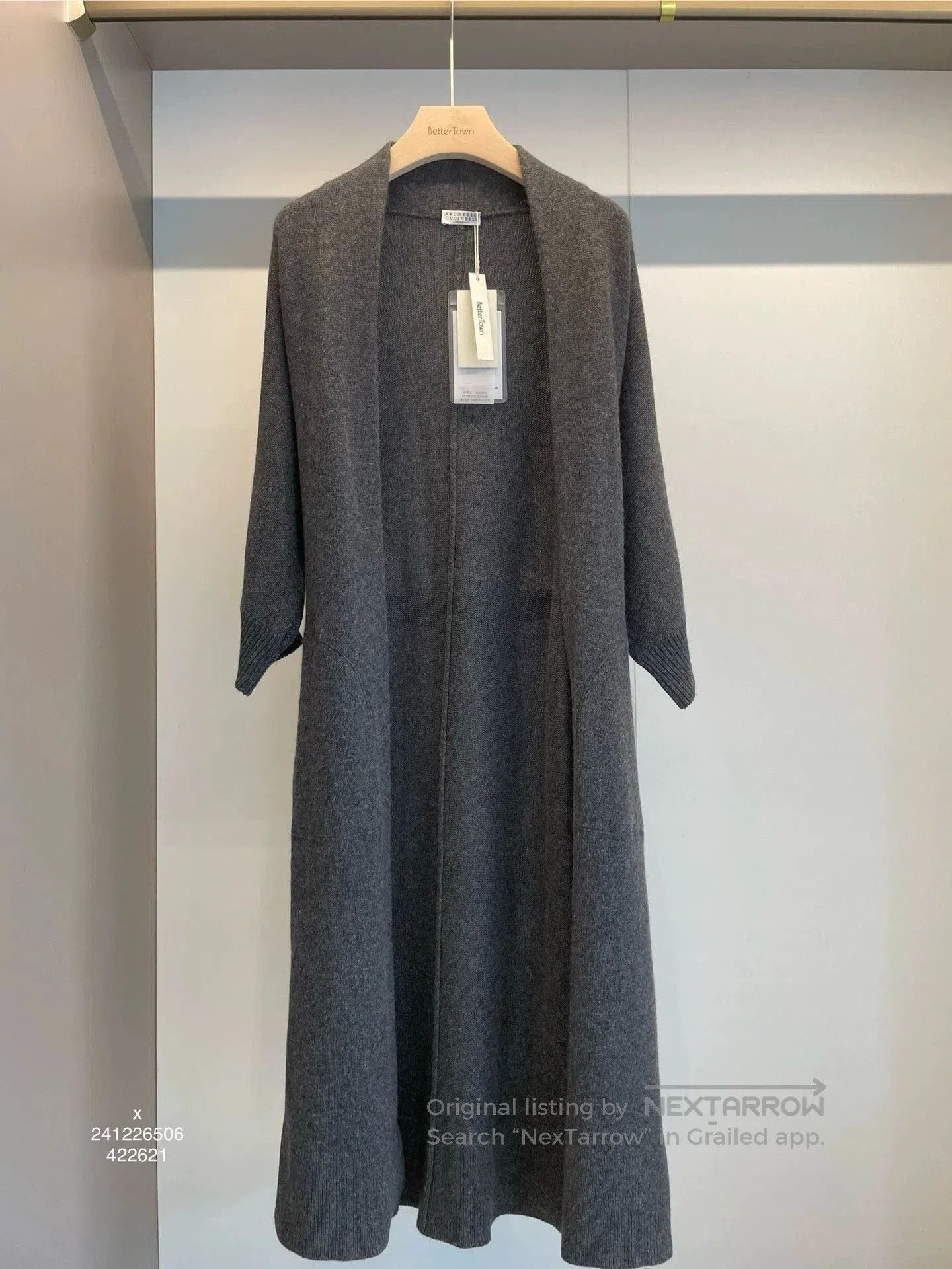 Brunello Cucinelli Brunello Cucinelli Grey Cashmere Cardigan S. Size US S / EU 44-46 / 1 - 1 Thumbnail