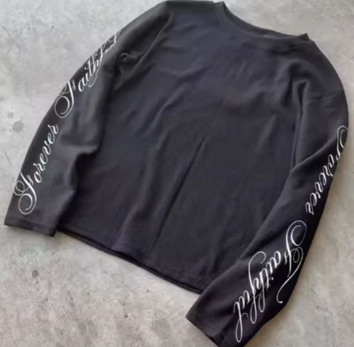 Other High Street Retro Punk European American Long Sleeve T-Shirt Size US L / EU 52-54 / 3 - 3 Thumbnail