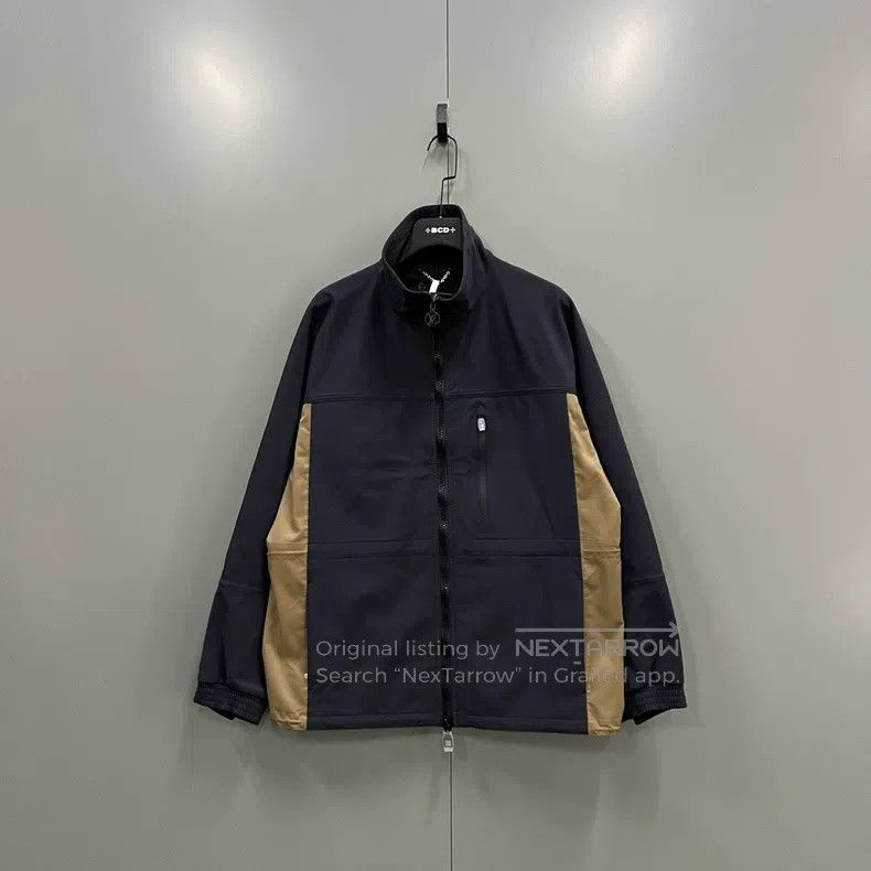 Louis Vuitton Louis Vuitton Color-block stand-up collar zip jacket Size US L / EU 52-54 / 3 - 1 Thumbnail