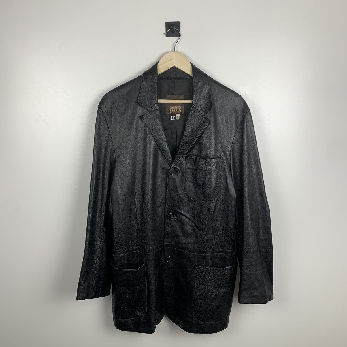 Gianfranco Ferre Vintage Gianfranco Ferre Black Leather Jacket Y2K Size 52 Size US L / EU 52-54 / 3 - 1 Thumbnail