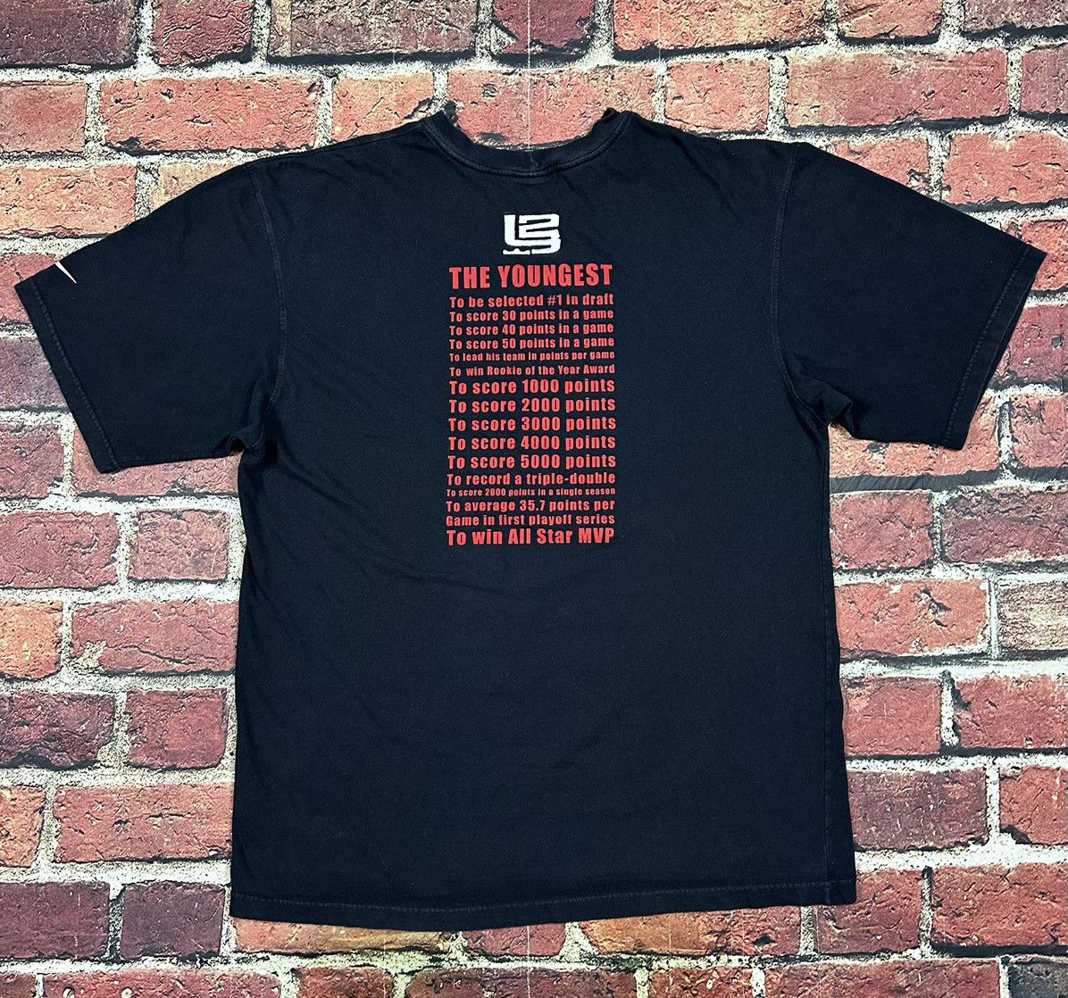 Nike Vintage Y2K Nike LeBron James L23 T-Shirt The Youngest Size US L / EU 52-54 / 3 - 2 Thumbnail