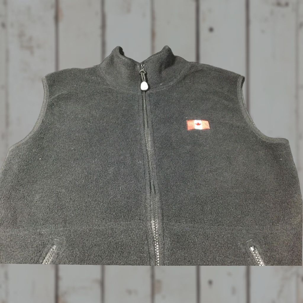 Holloway Holloway Unisex Black Fleece Vest Medium Adult Size M / US 6-8 / IT 42-44 - 1 Thumbnail
