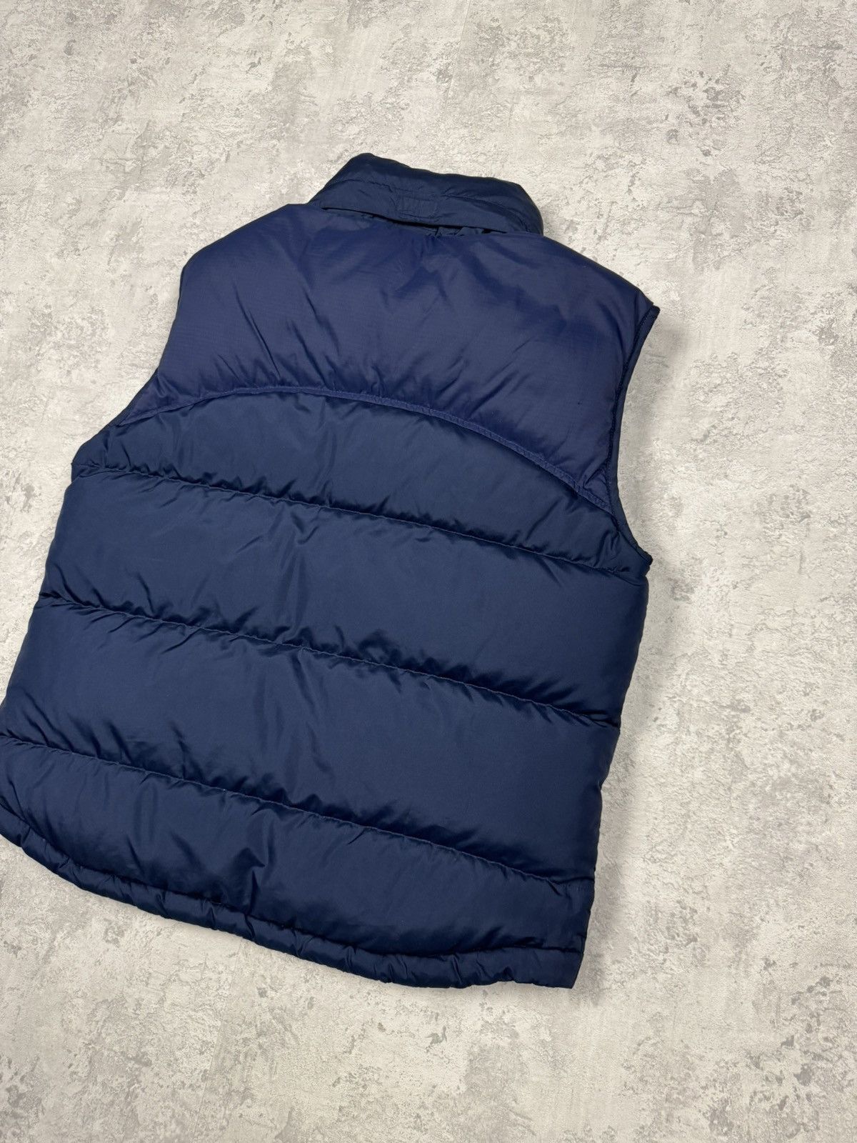 Nike Vintage Nike Y2K Puffer Down Vest Size S Size US S / EU 44-46 / 1 - 9 Thumbnail