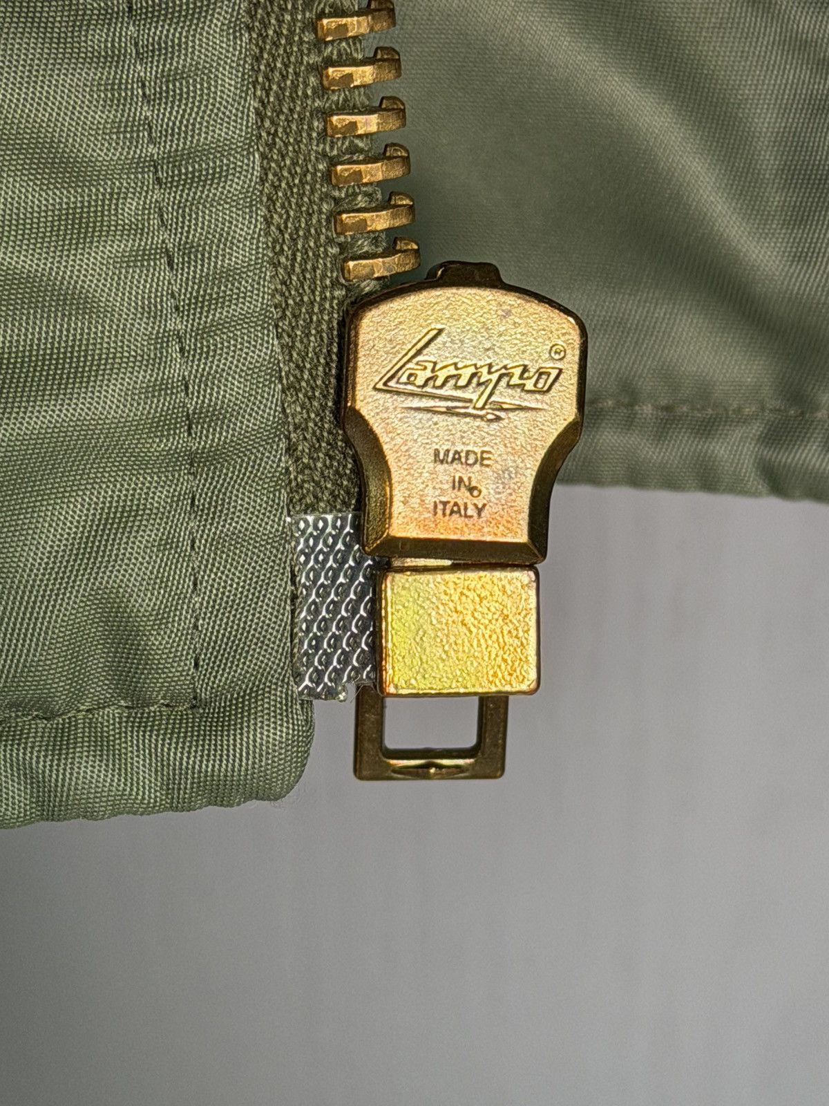 Vetements FW2017 cropped bomber jacket Size US S / EU 44-46 / 1 - 7 Thumbnail